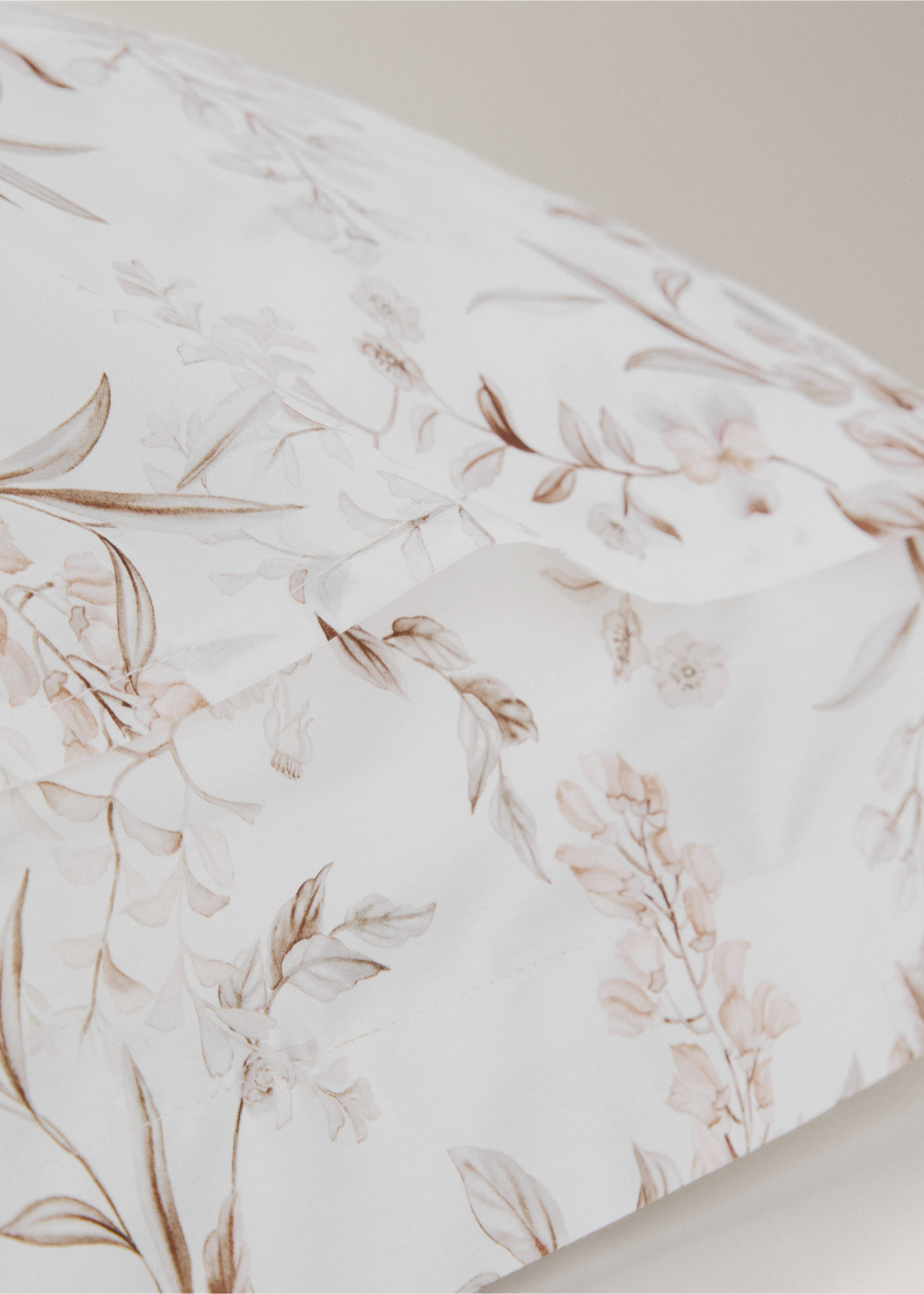 Deux taies d'oreiller imprimé fleurs jardin 60x60 cm - Détail de l'article 1, Pêche. Ref: 27012987-00.