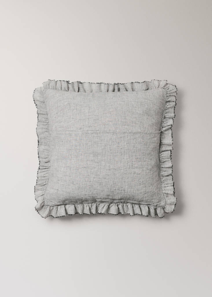 linen pillowcase with ruffles 60x60cm — Dark Heather Grey