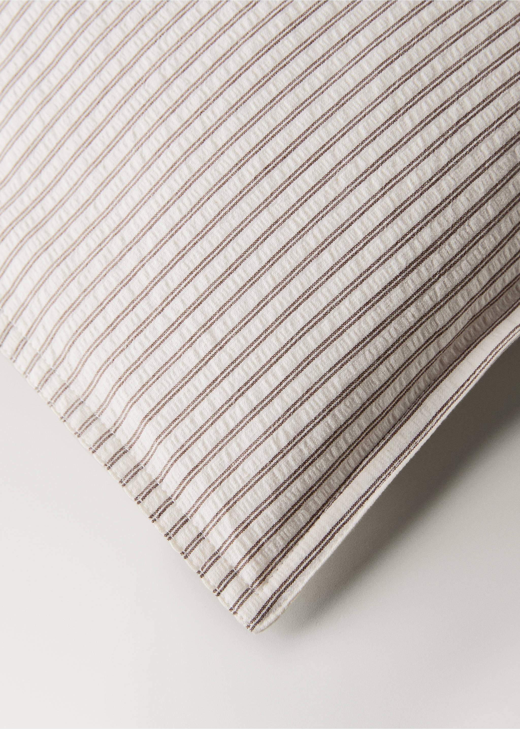 Seersucker cotton duvet cover with fine stripes for 180/200 cm bed - Details of the article 3, Coffee. Ref: 27013276-00.