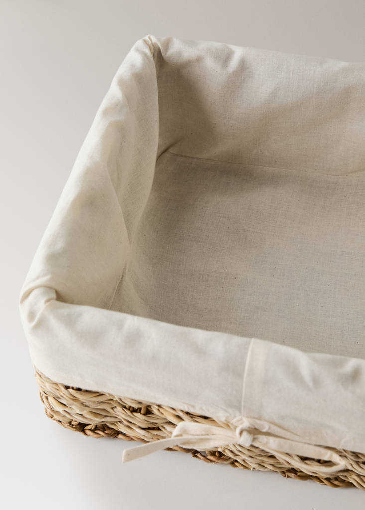 Large woven seagrass basket — Brown