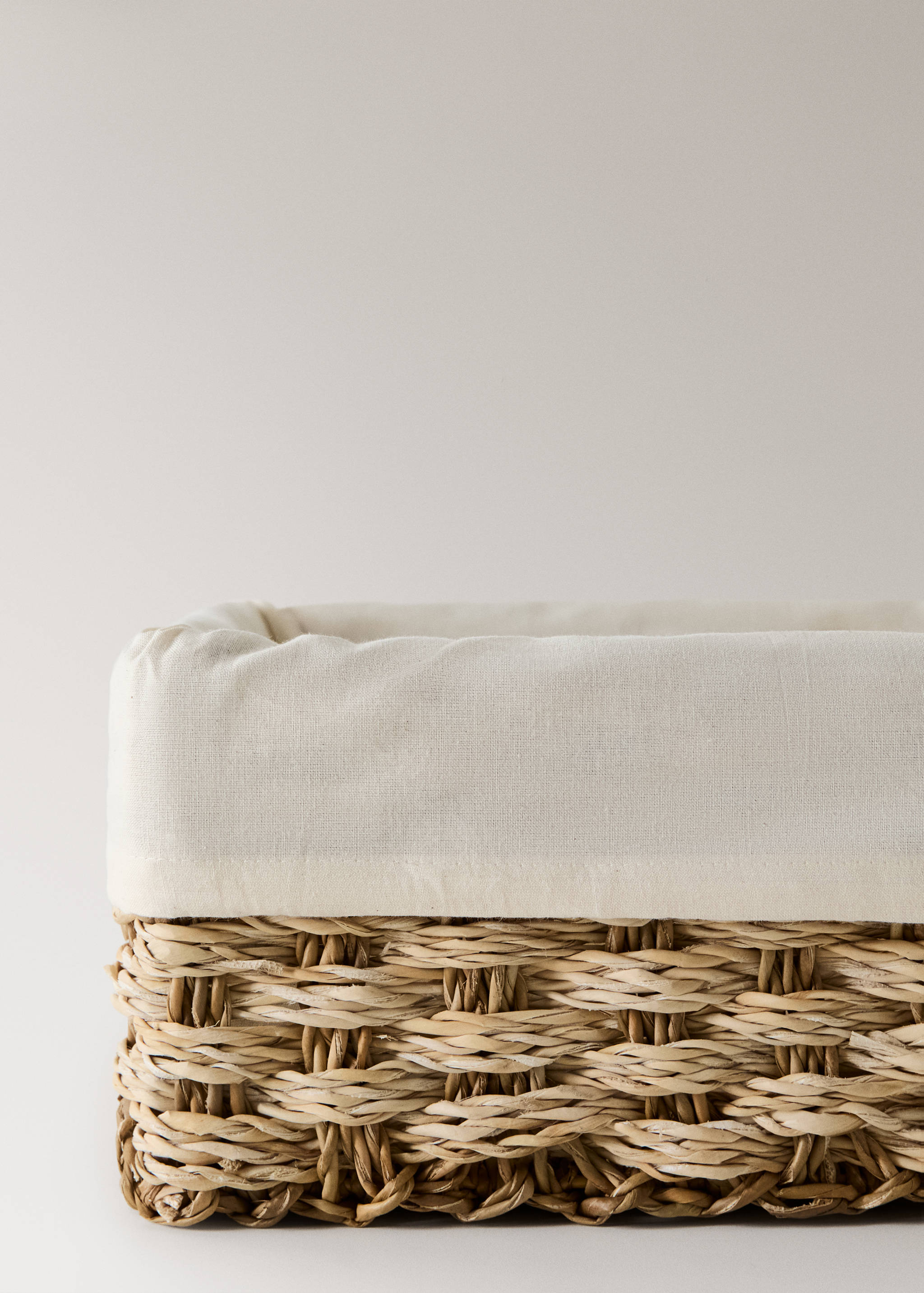 Large woven seagrass basket - Details of the article 2