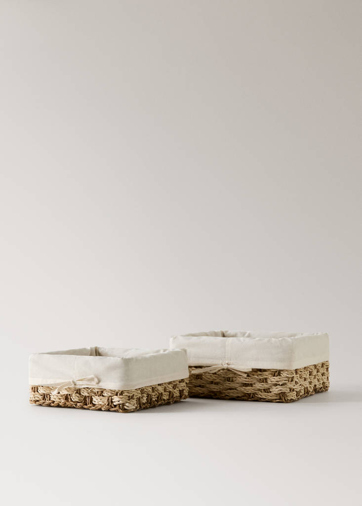 Large woven seagrass basket — Brown