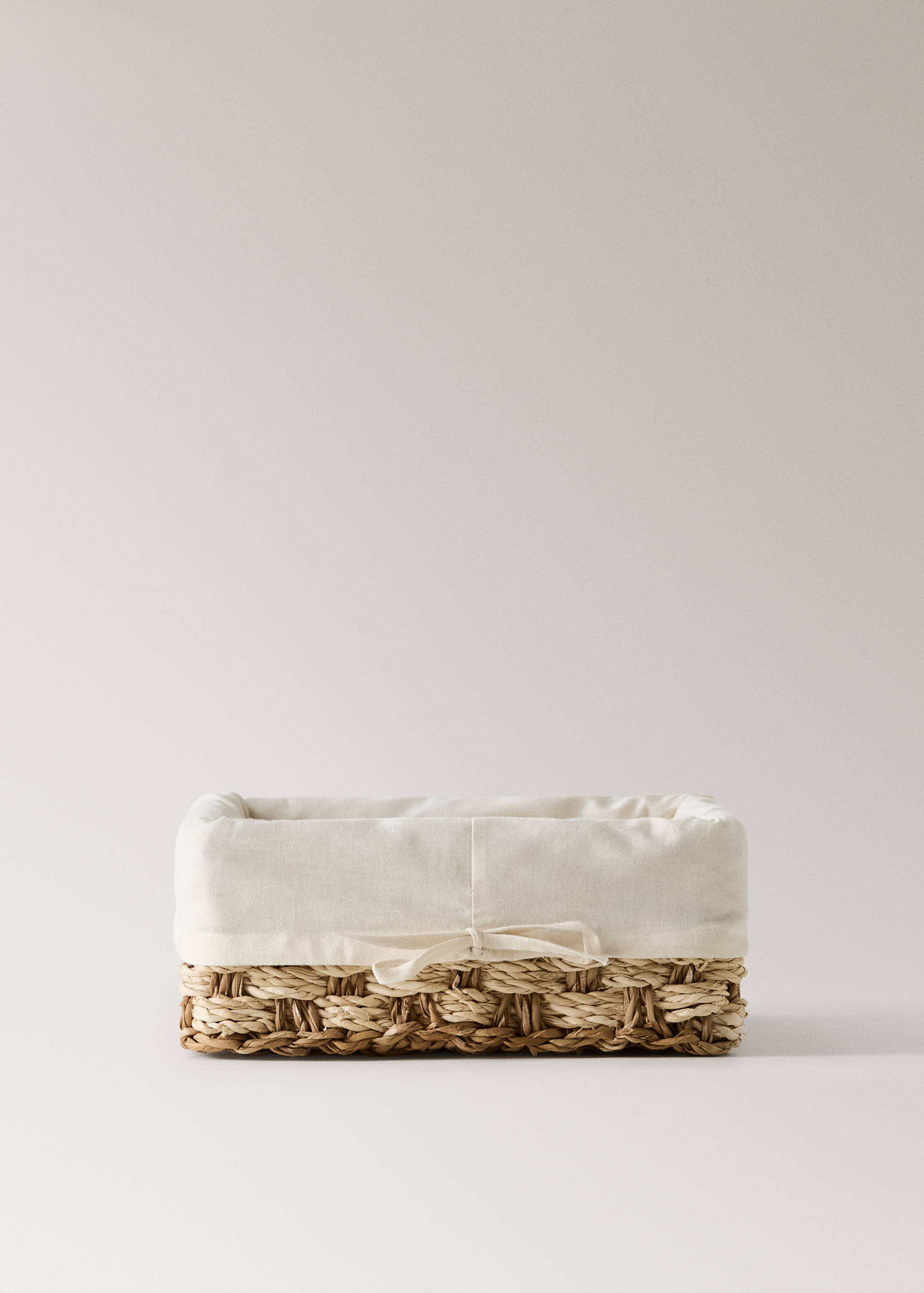 Small woven seagrass basket - Article without model