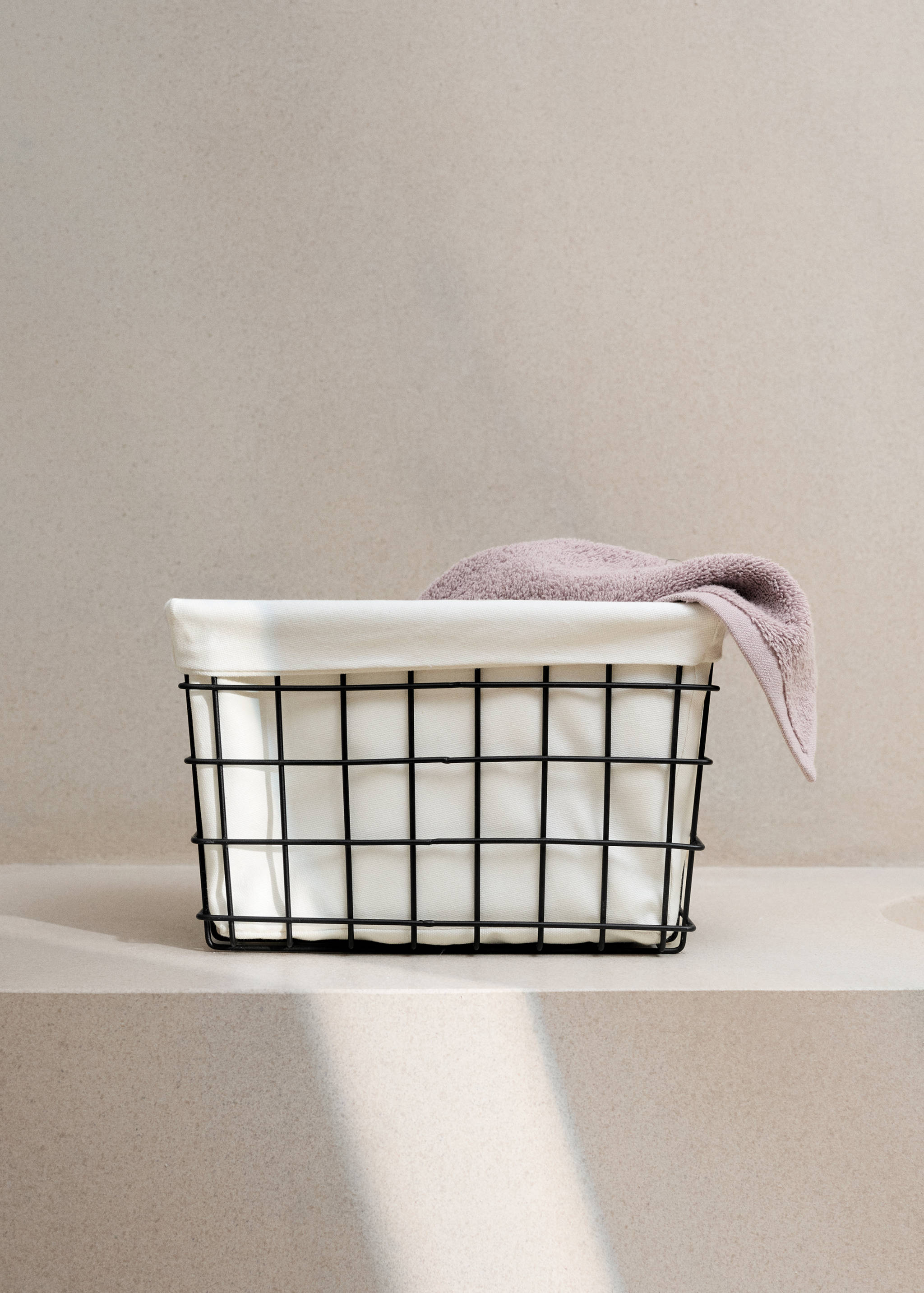 Small rectangular basket with lining - General plane