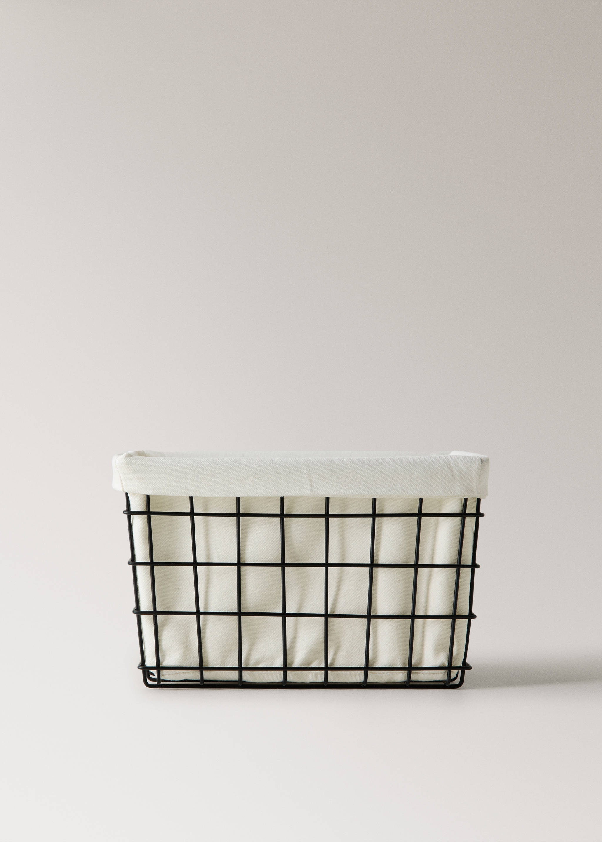 Small rectangular basket with lining - Article without model