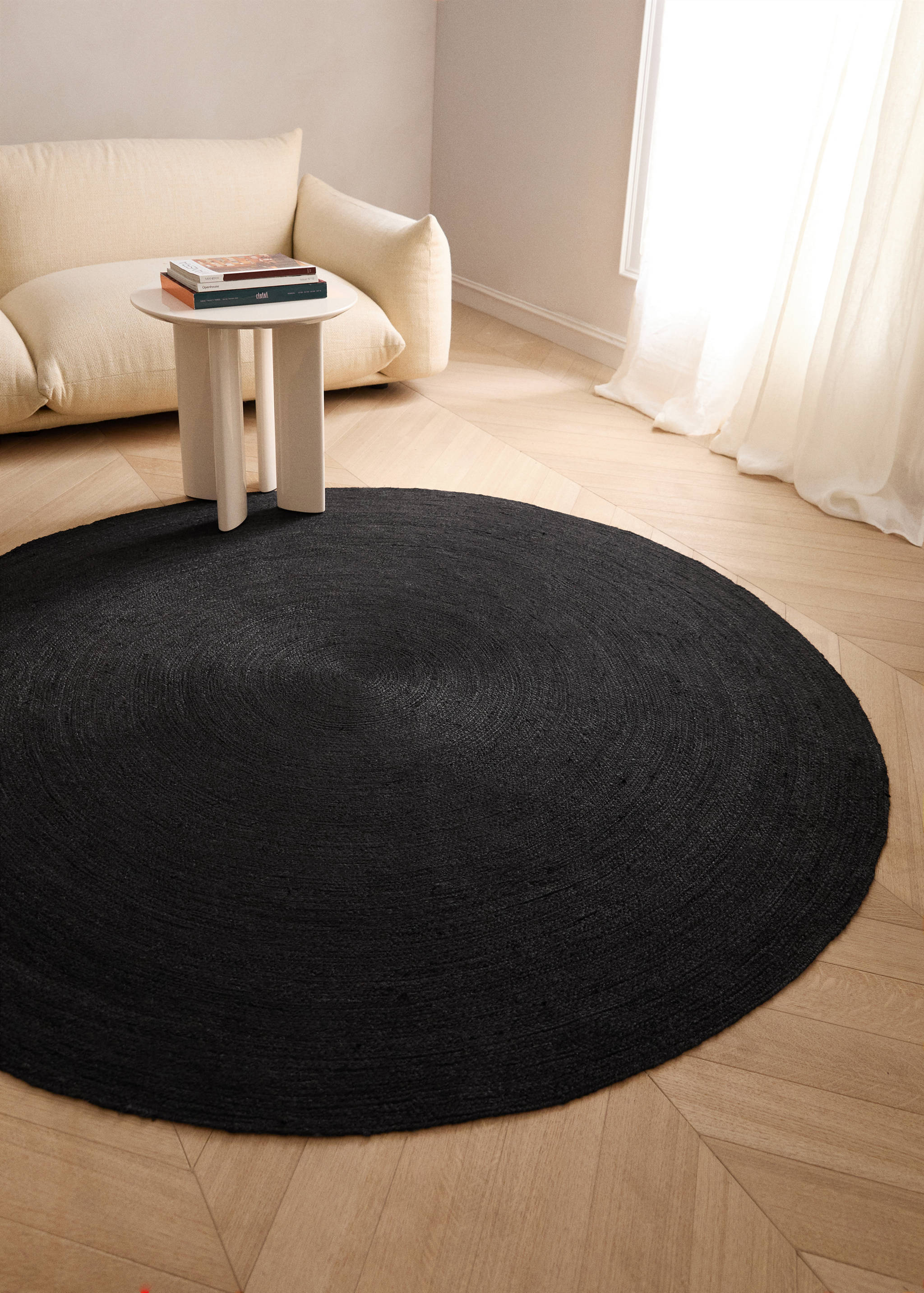 Round jute carpet - General plane