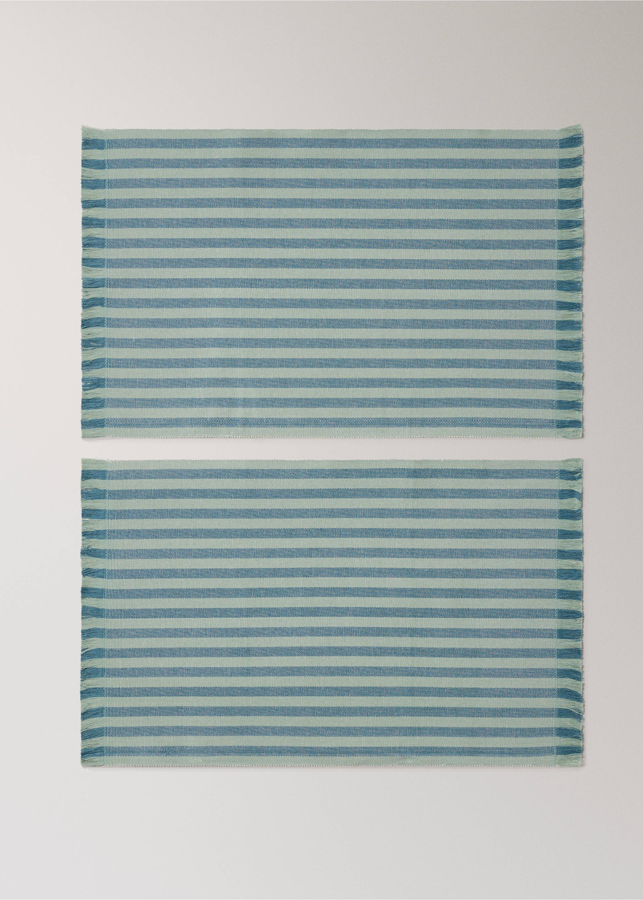 Yarn-dyed bicolour striped table mats - Article without model, Green. Ref: 27013292-00.