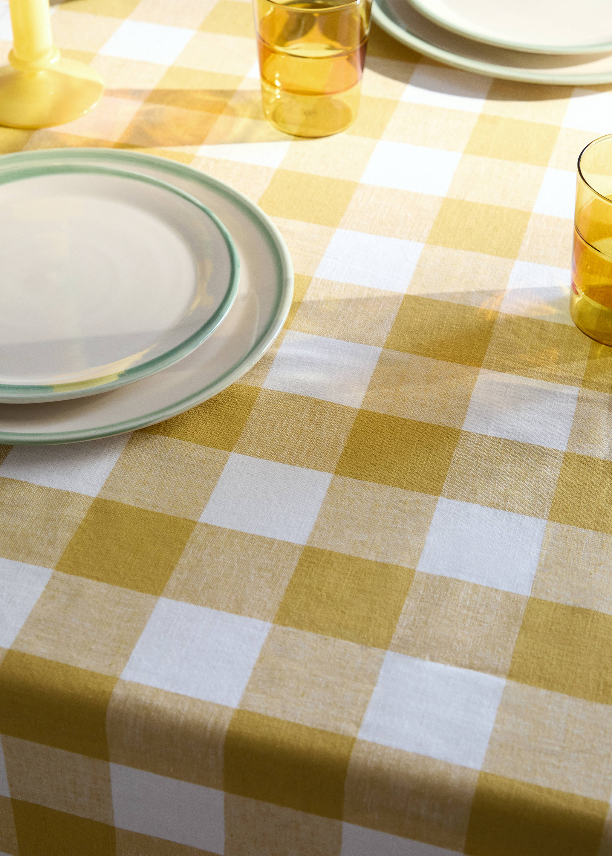 Cotton linen gingham tablecloth for 6 to 8 guests - Details of the article 7