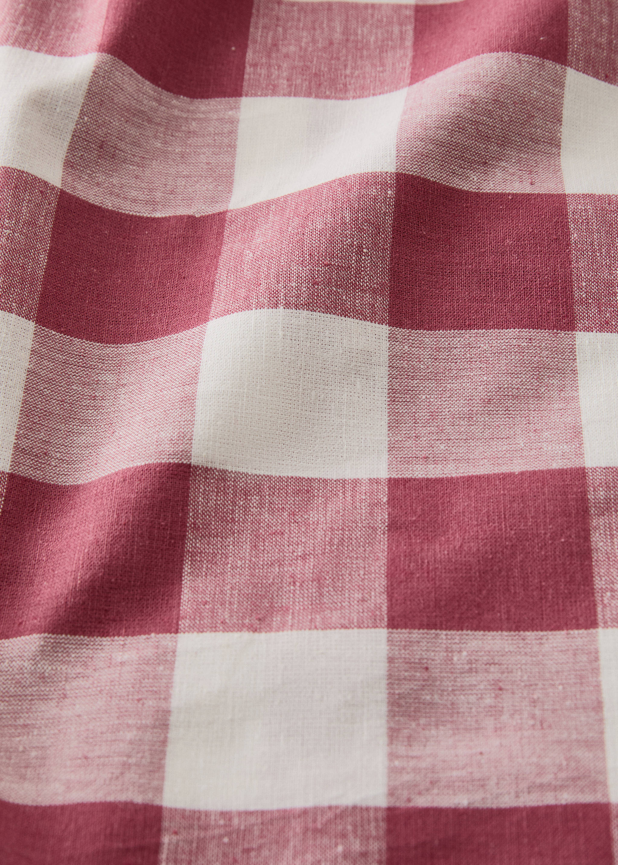 Cotton linen gingham tablecloth for 6 to 8 guests - Details of the article 1