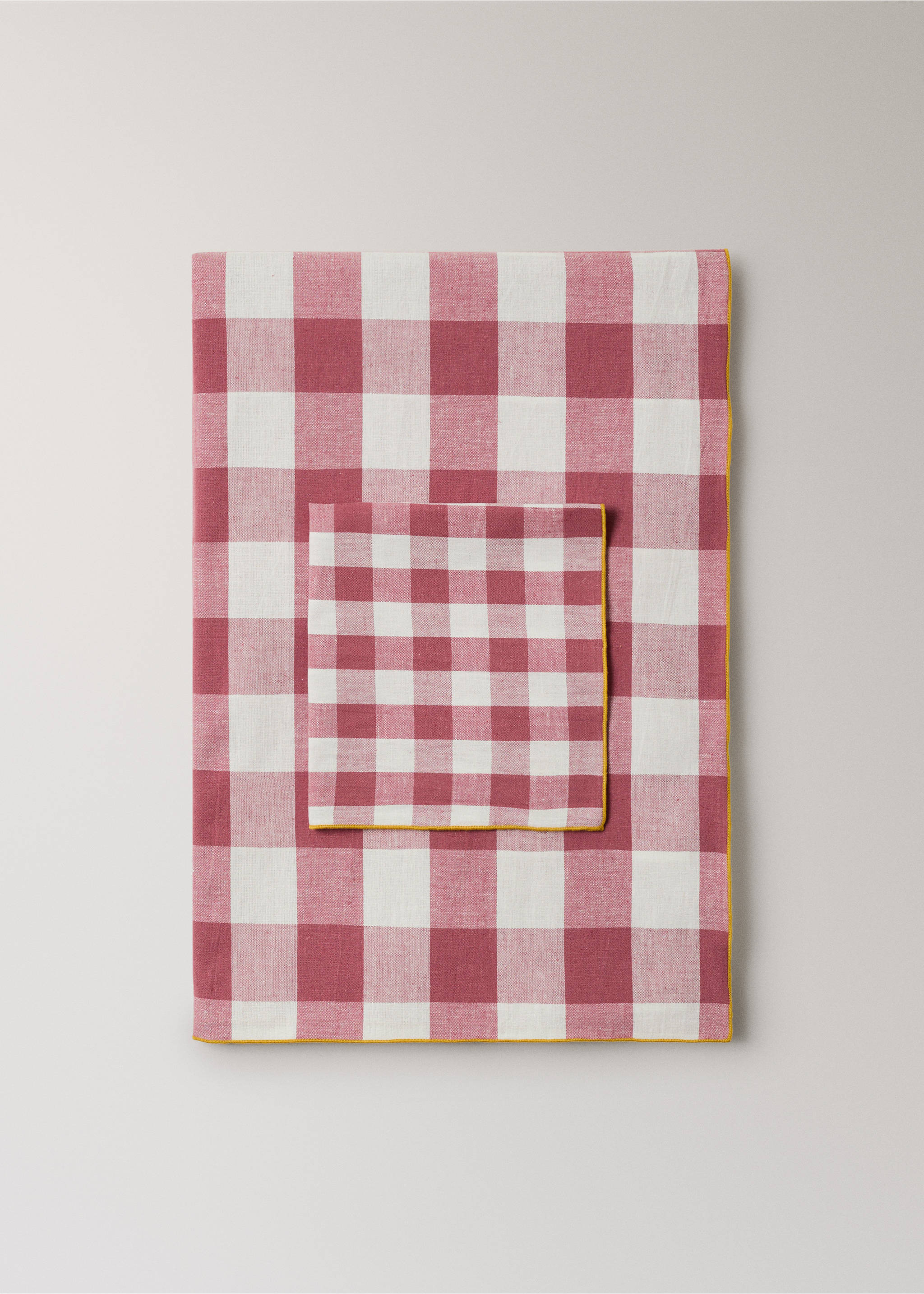 Cotton linen gingham tablecloth for 6 to 8 guests - Article without model, Pink. Ref: 27013293-00.