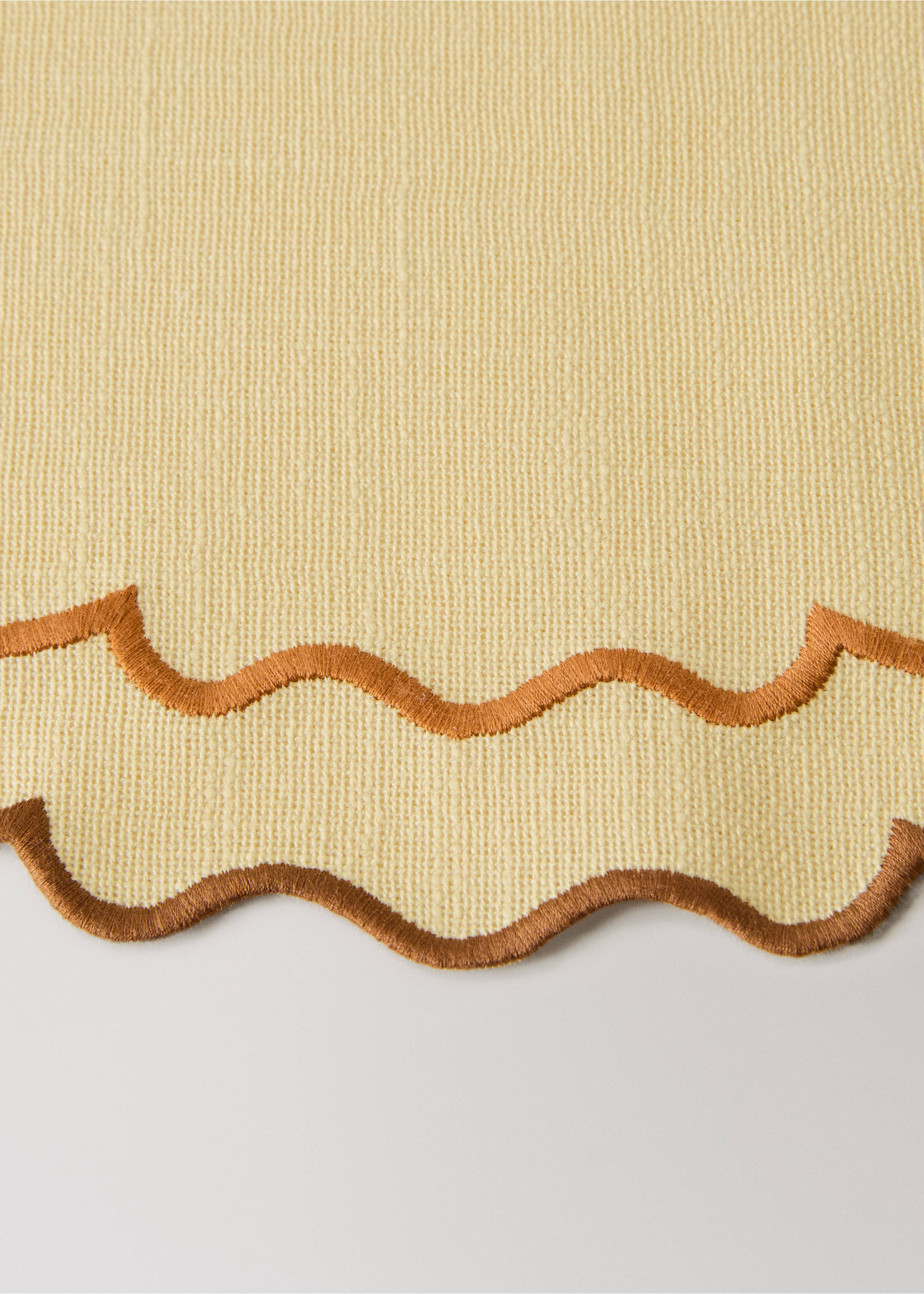 Resin cotton tablecloth waves - Details of the article 2, Yellow. Ref: 27013295-00.
