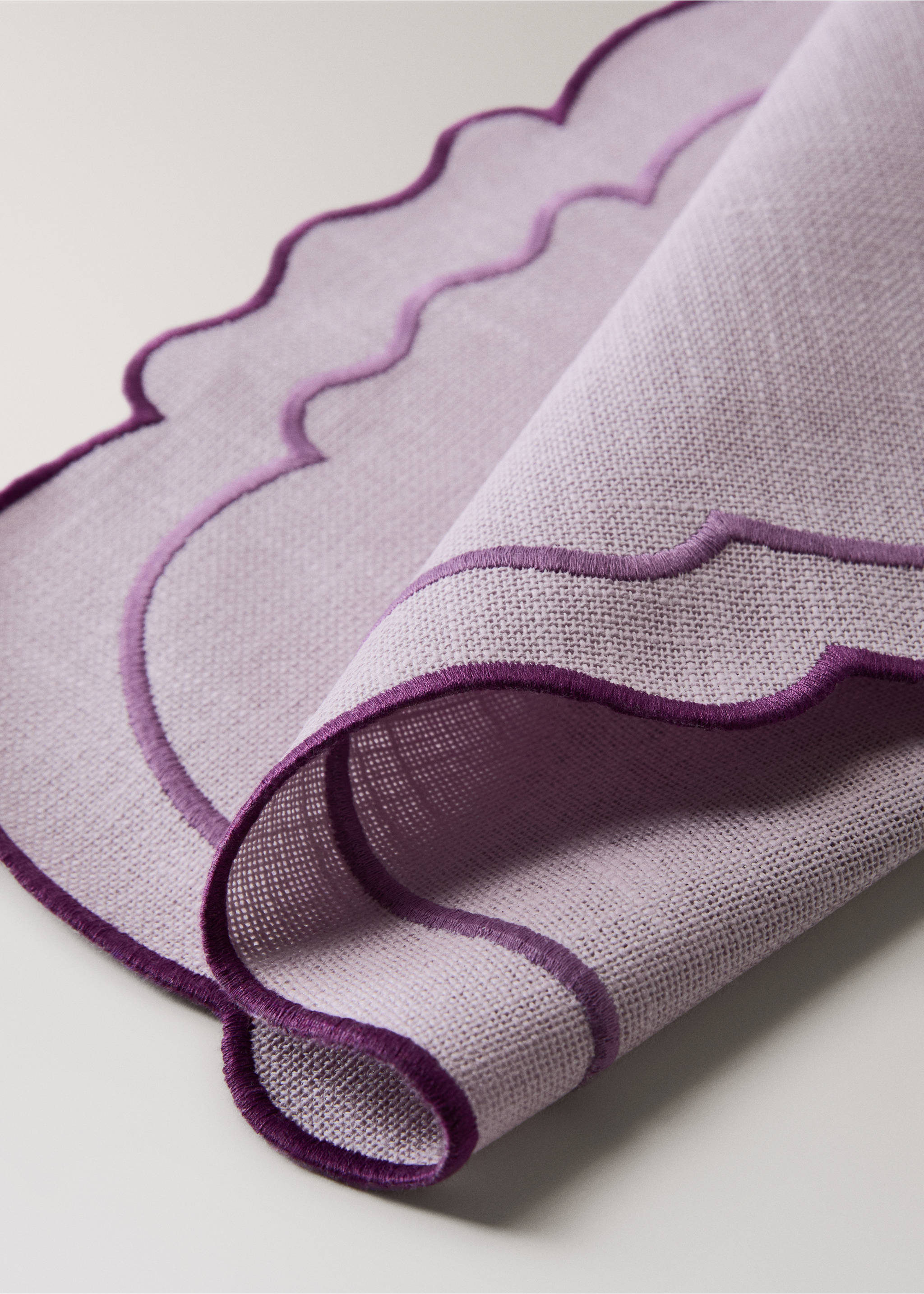 Resin cotton tablecloth waves - Details of the article 1, Lilac. Ref: 27013295-00.