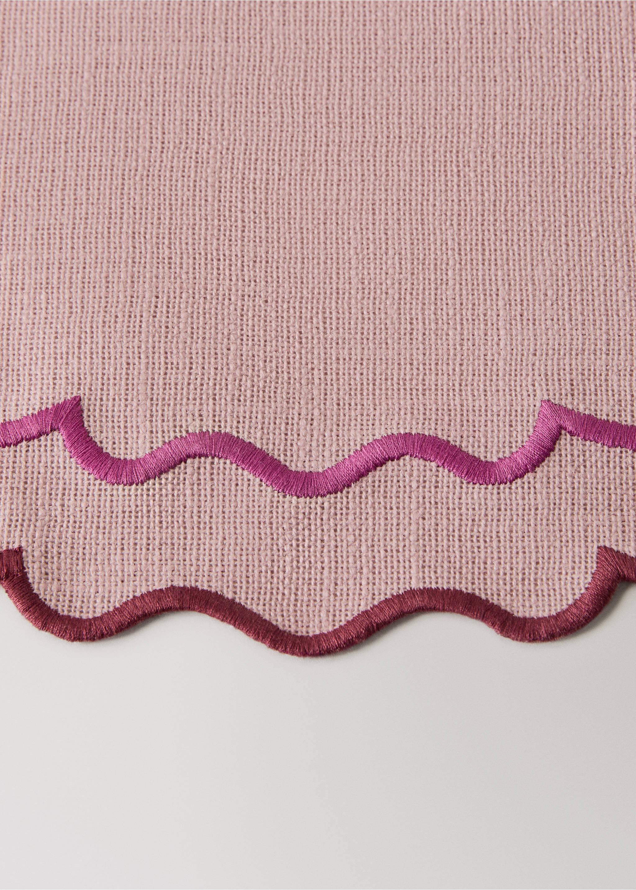 Resin cotton tablecloth waves - Details of the article 2, Pink. Ref: 27013295-00.