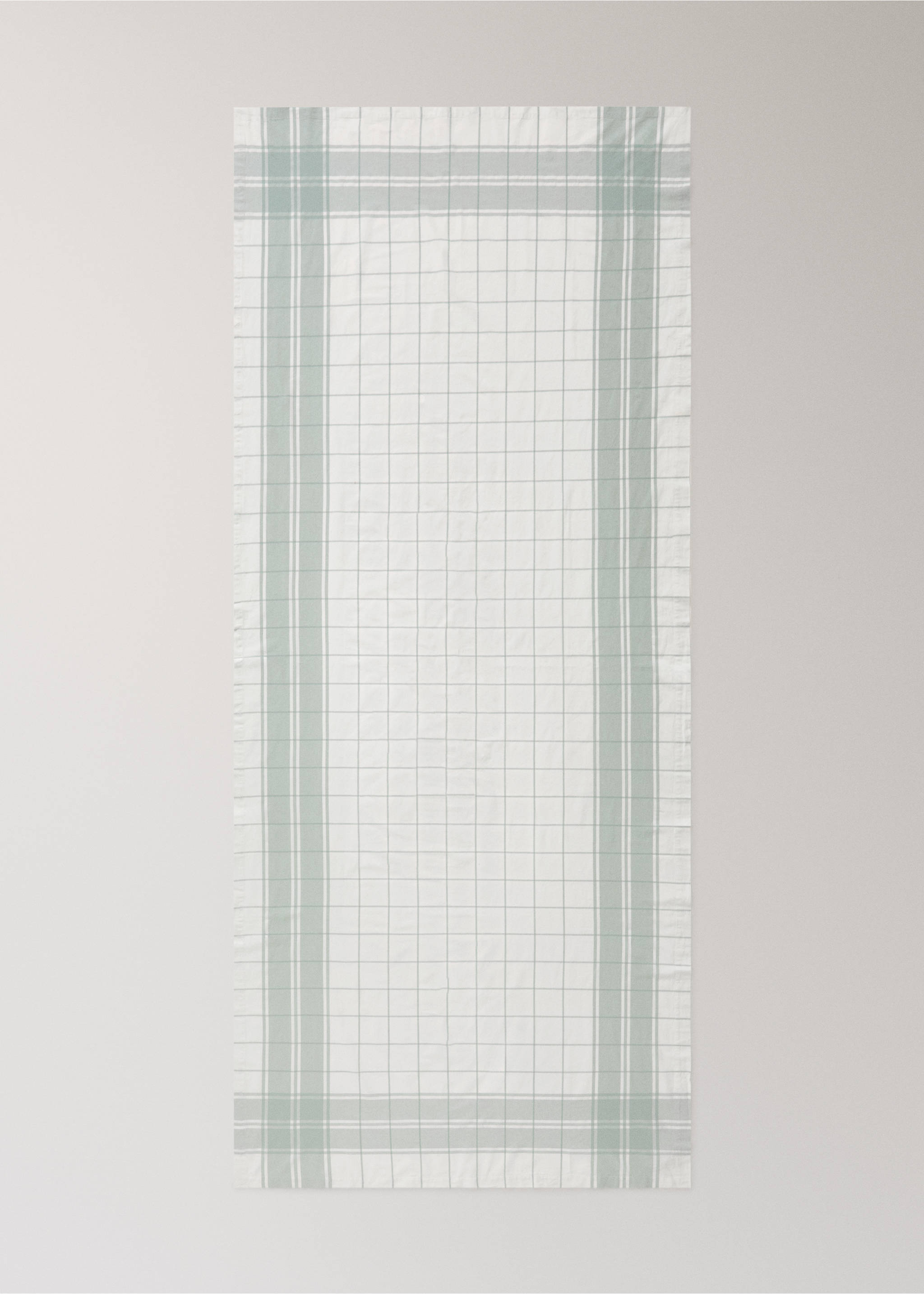 100% cotton tablecloth with contrasting stripes for 2 to 4 people - Details of the article 4, Mint Green. Ref: 27013297-00.