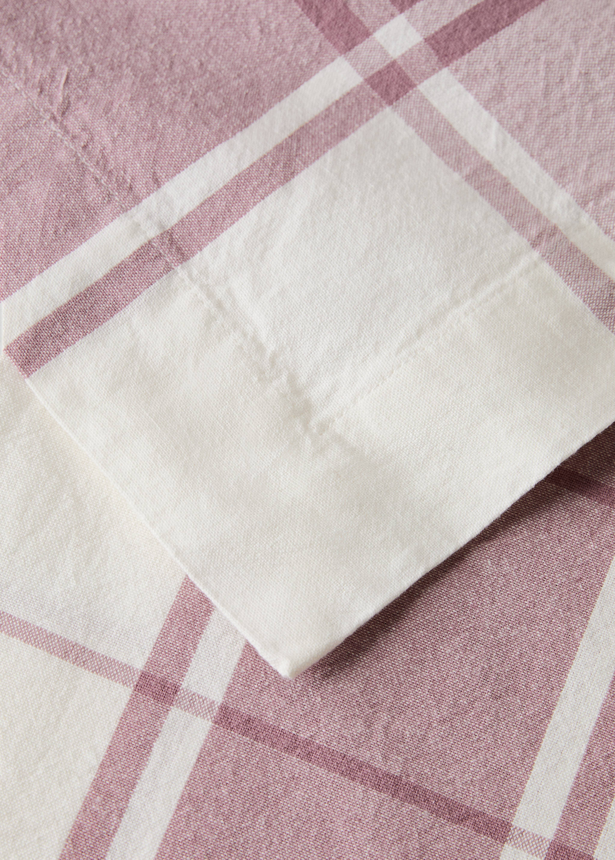 100% cotton tablecloth with contrasting stripes for 2 to 4 people - Details of the article 1