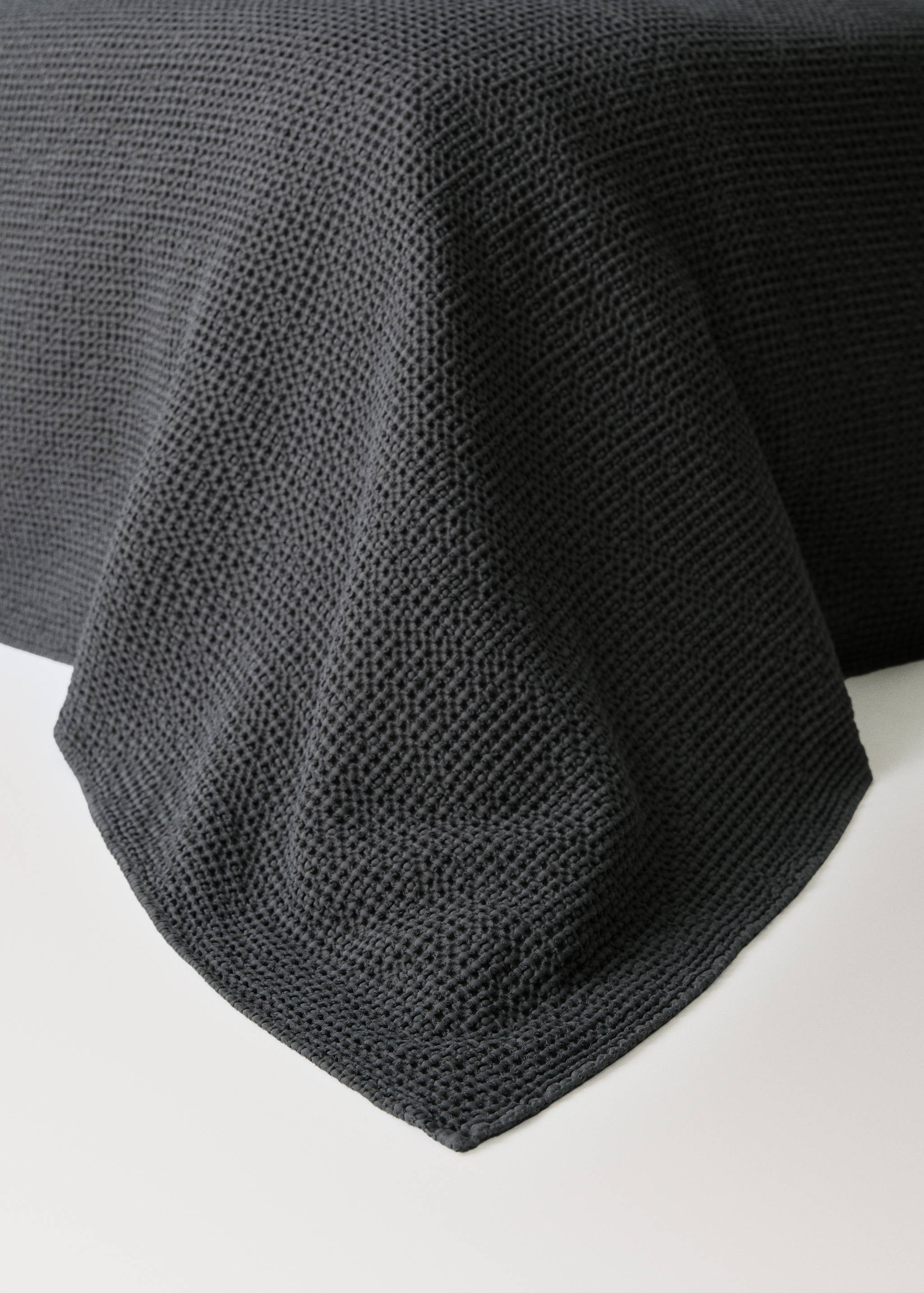 Garment-dyed waffle cotton bedspread for 130/150 cm bed - Details of the article 8