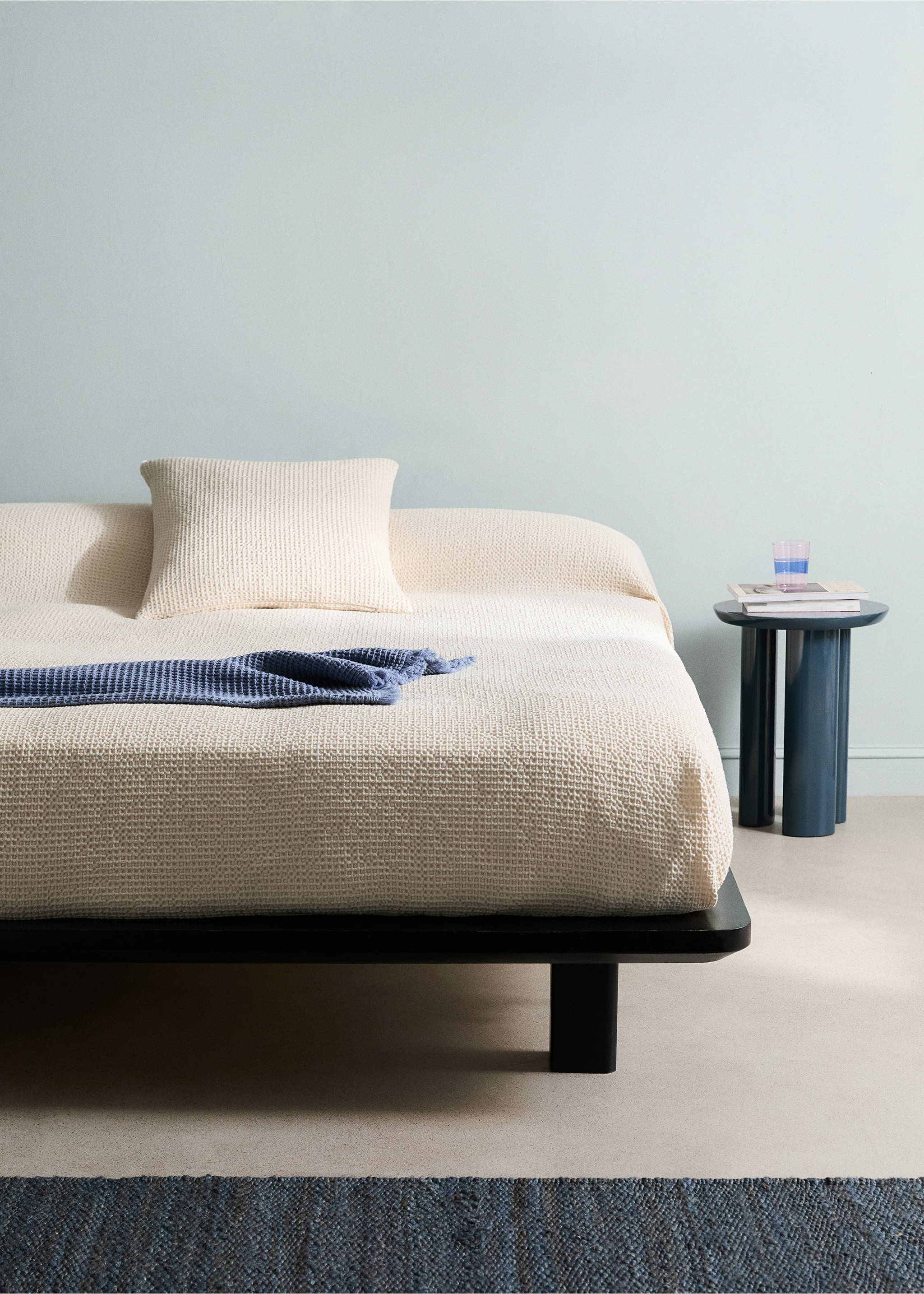 Cotton waffle garment-dyed bedspread for 180/200 cm bed - General plane, Ecru. Ref: 27013304-00.