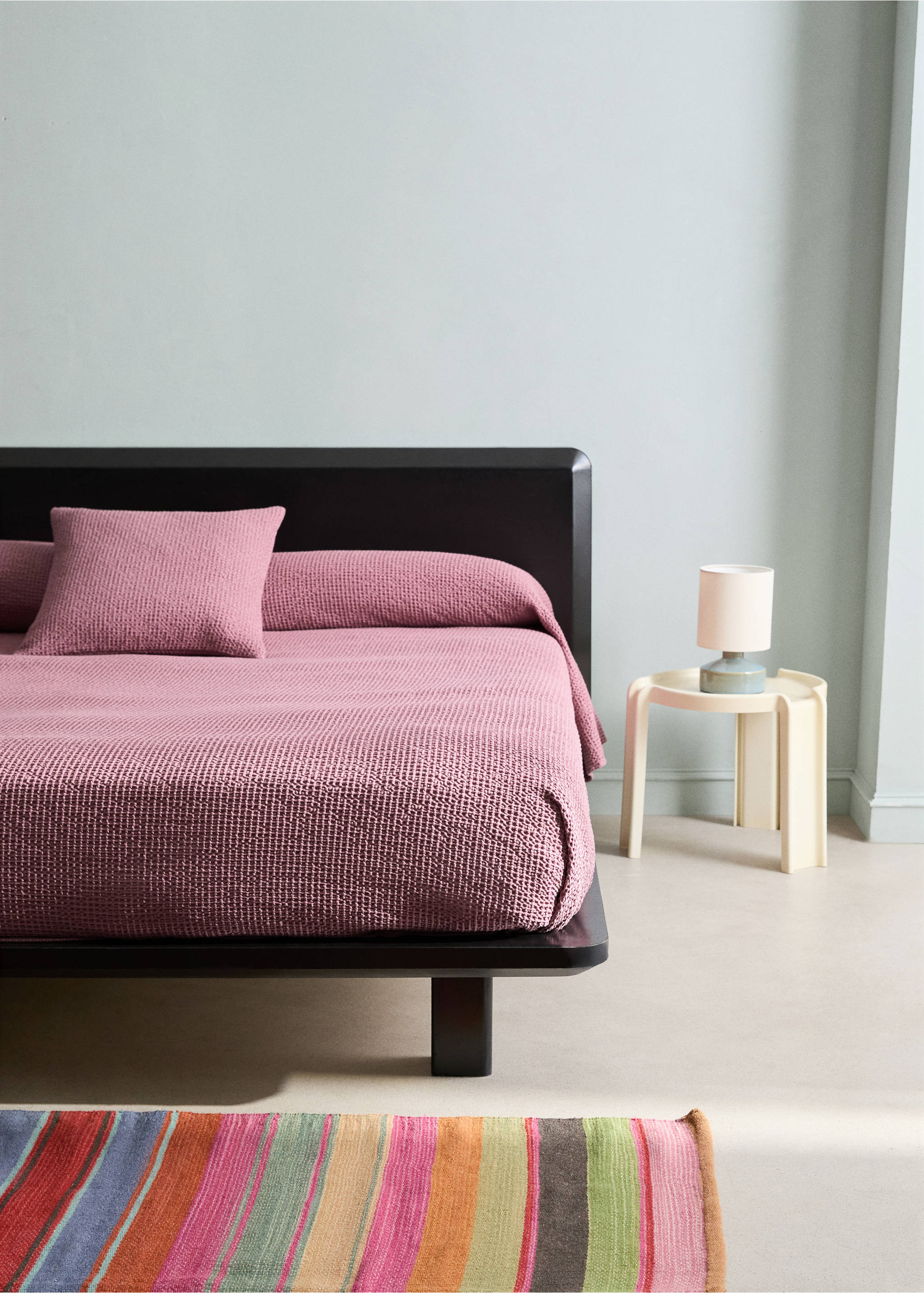 Cotton waffle garment-dyed bedspread for 180/200 cm bed - General plane, Pink. Ref: 27013304-00.