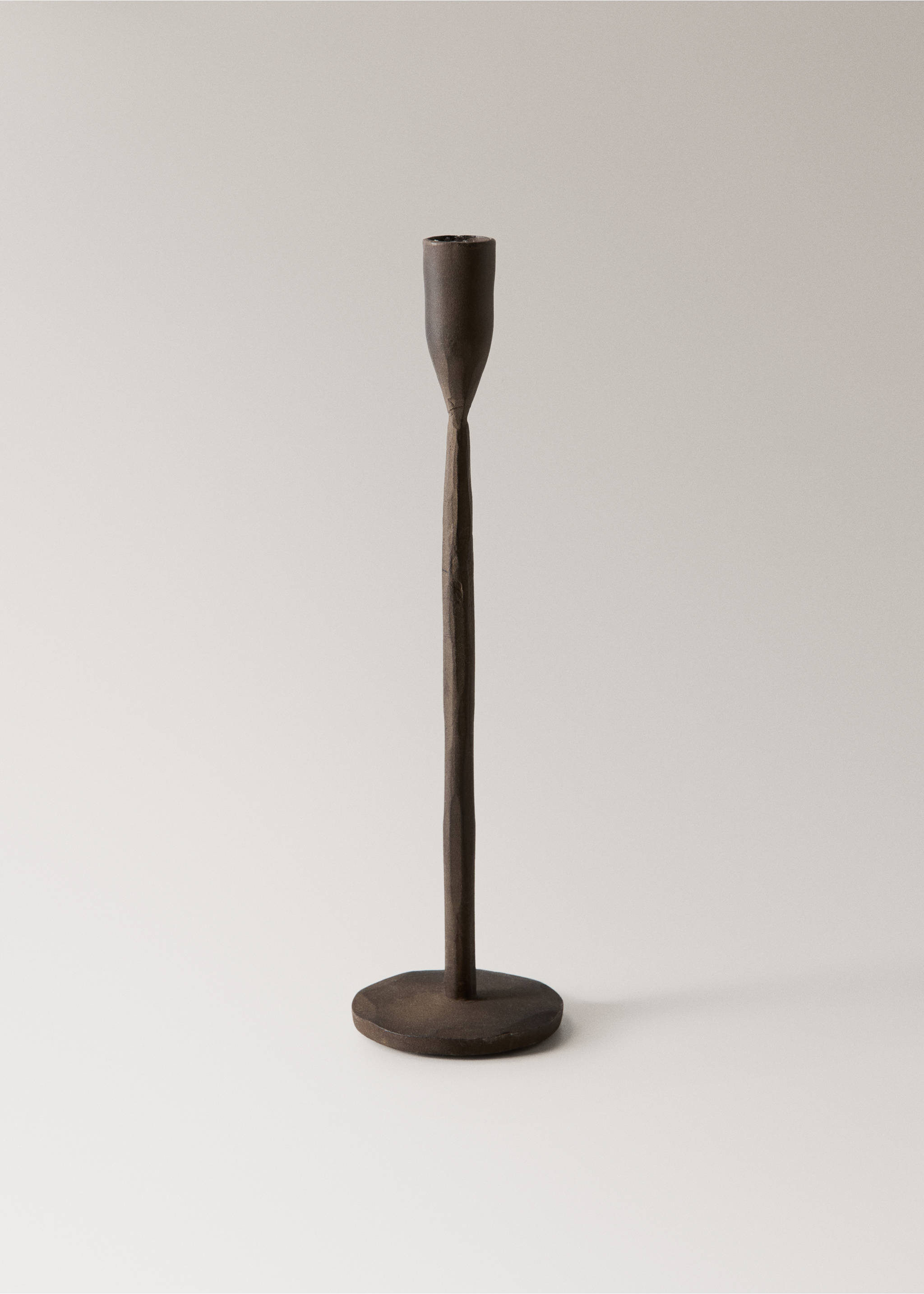 Tall iron candelabra - Article without model, Chocolate. Ref: 27013315-00.