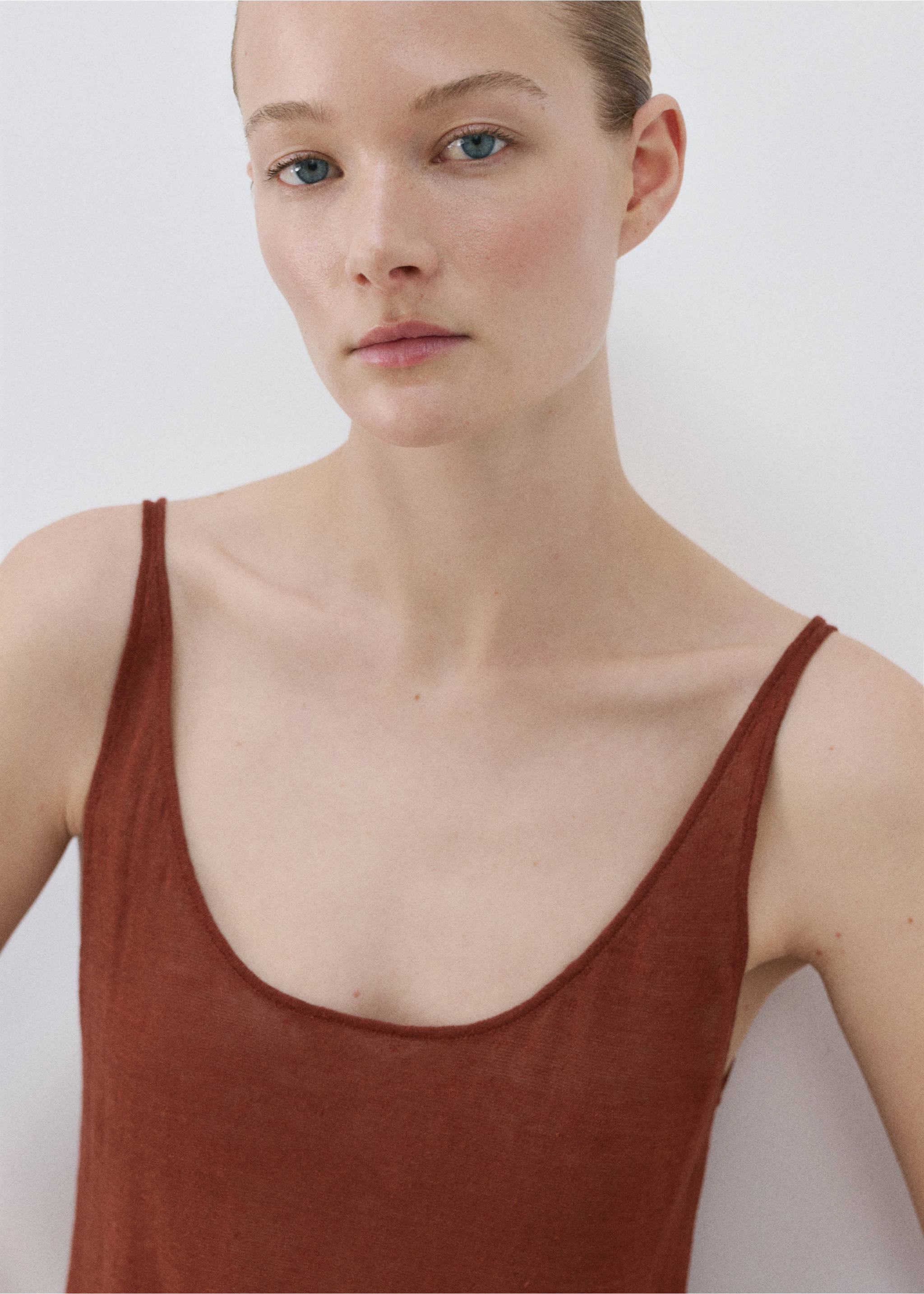 Vestido malha linho - Pormenor do artigo 1, Laranja. Ref: 27013317-00.