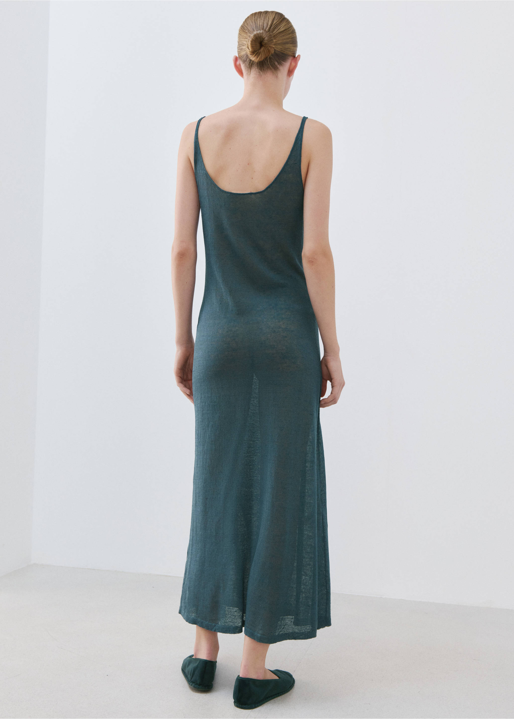 Knit linen-blend dress - Reverse of the article, Night Blue. Ref: 27013317-00.