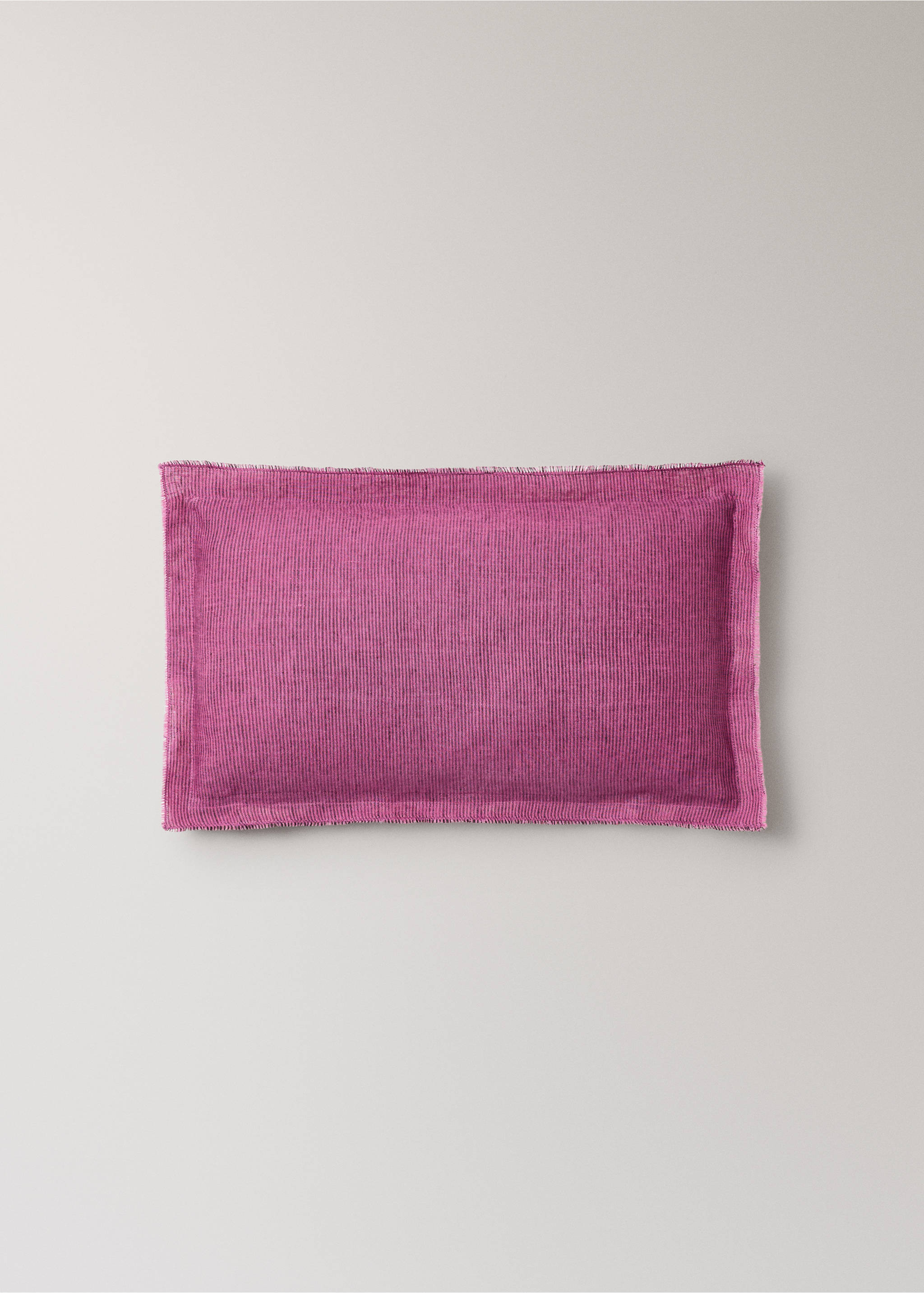 Linen cushion cover with topstitch finish 30x50 cm - Article without model, Pink. Ref: 27013318-00.