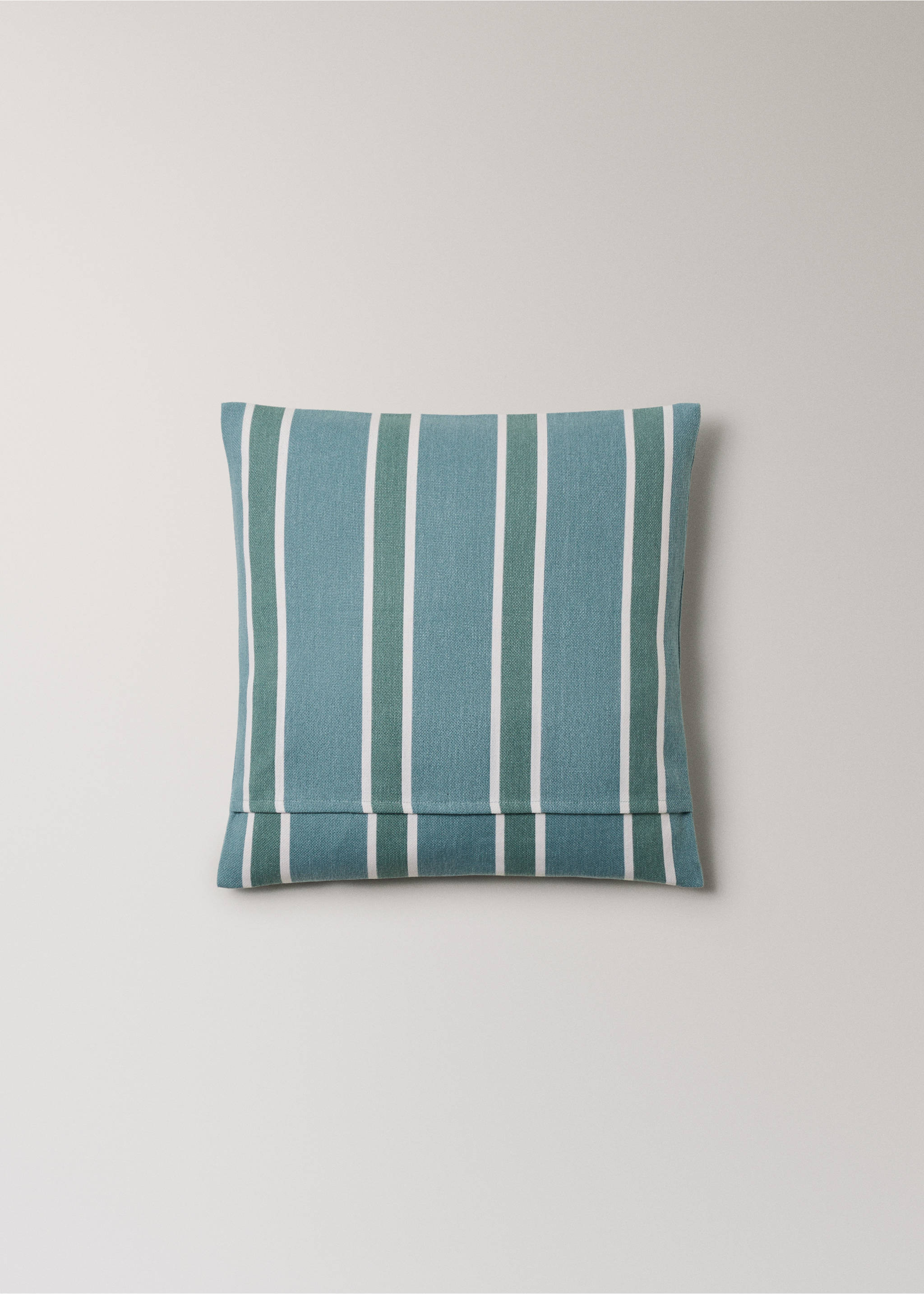 Cotton cushion cover with printed stripes 45x45 cm - Details of the article 4, Blue. Ref: 27013321-00.