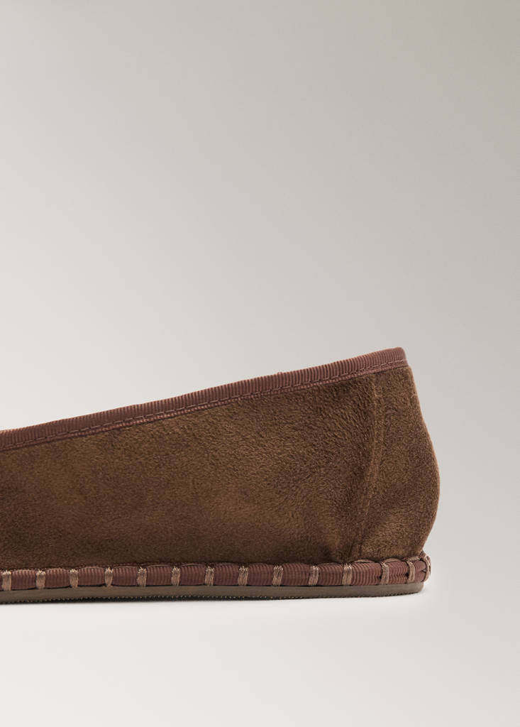 Velour shoes — Brown