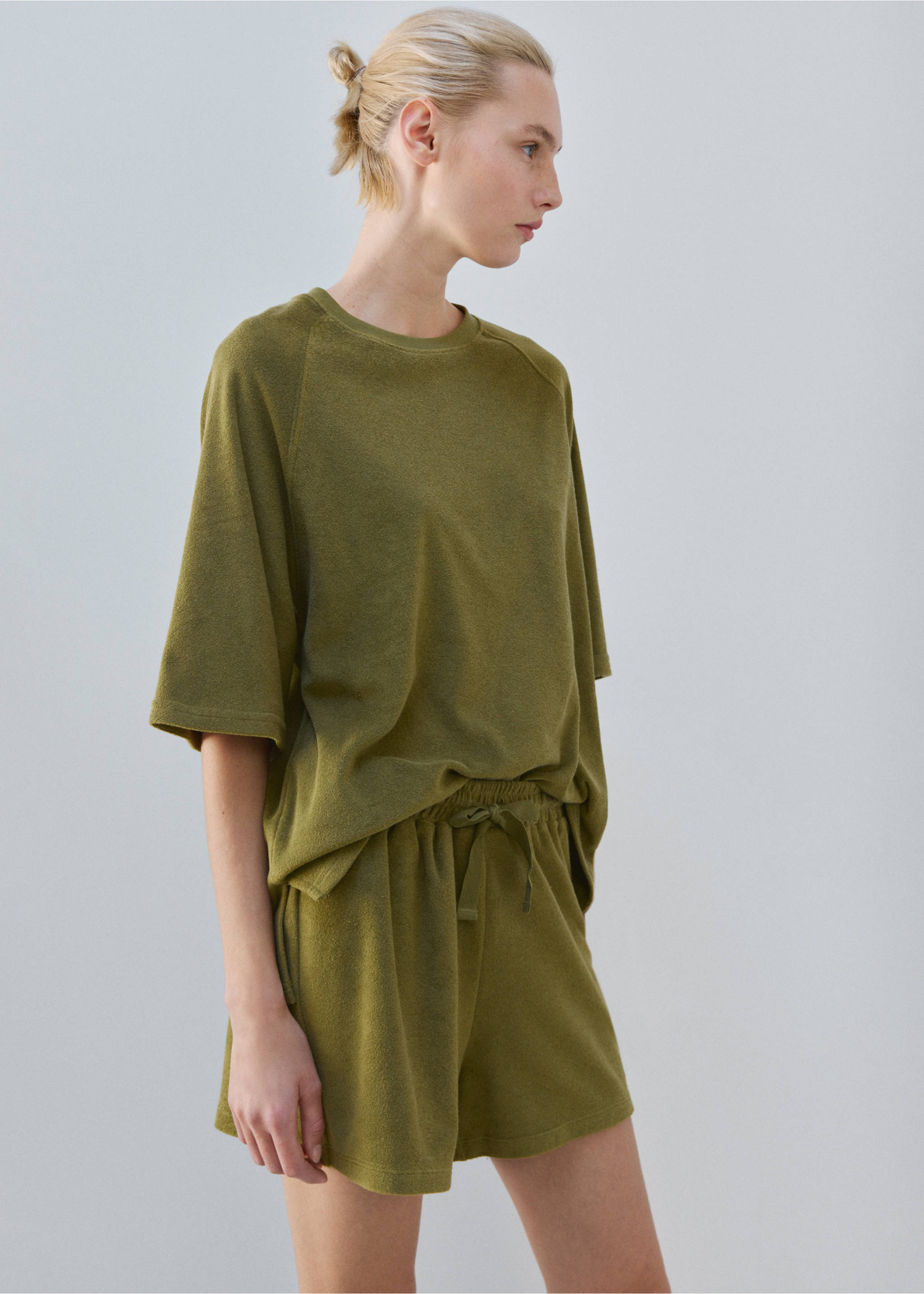 Terry cotton shorts - Details of the article 1, Khaki. Ref: 27013330-00.