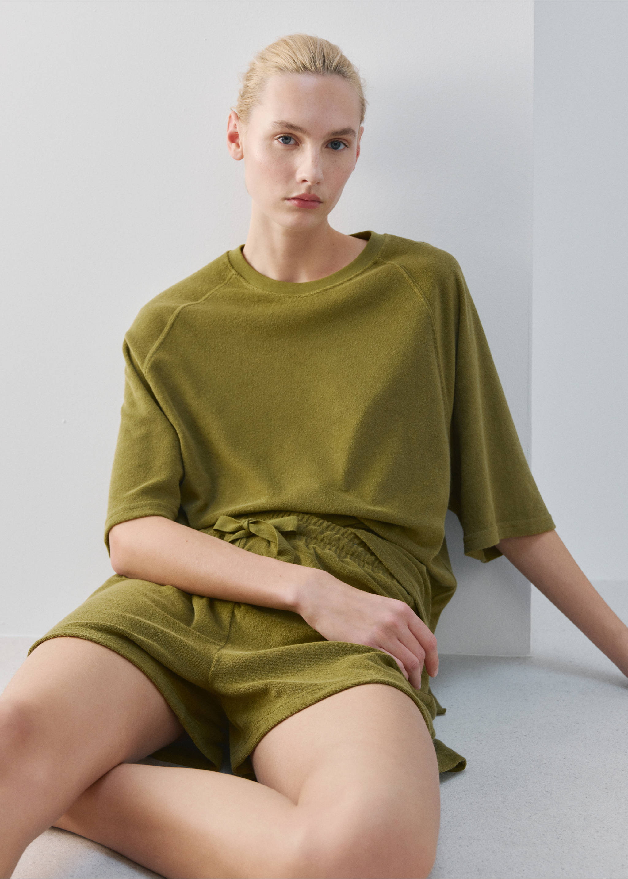 Terry cotton shorts - Details of the article 2, Khaki. Ref: 27013330-00.