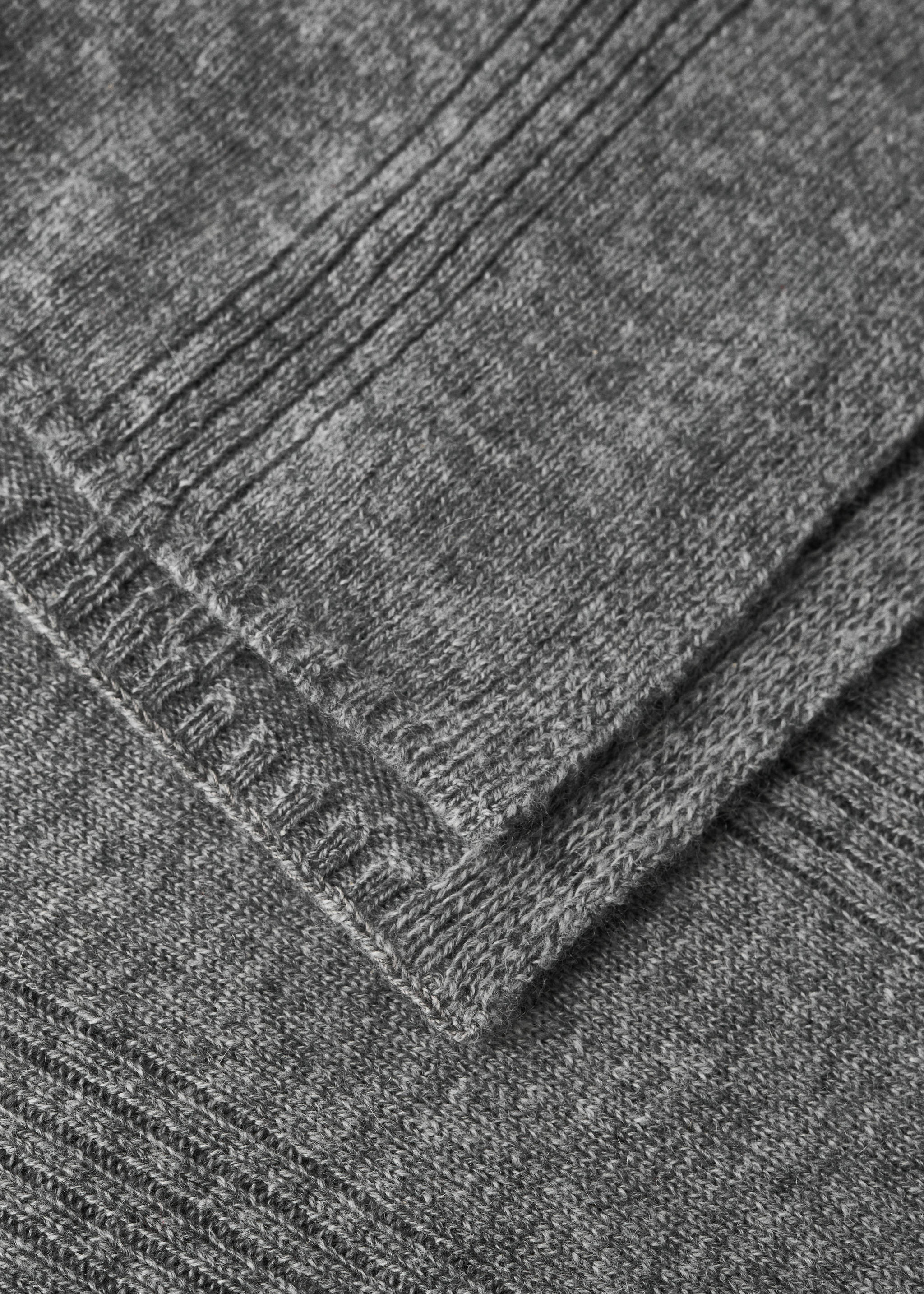 Couverture enfant cachemire - Détail de l'article 1, Gris. Ref: 27013332-00.