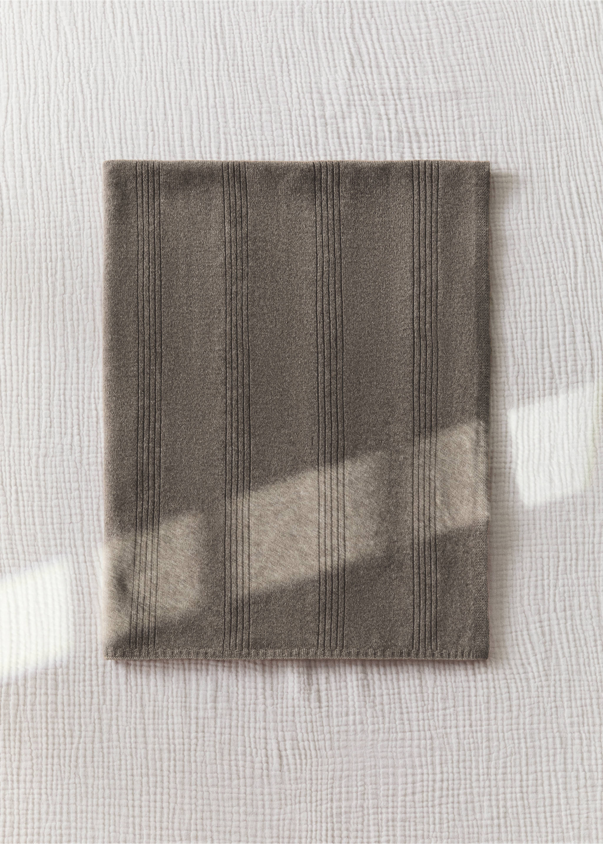 Couverture enfant cachemire - Plan général, Marron clair/pastel. Ref: 27013332-00.