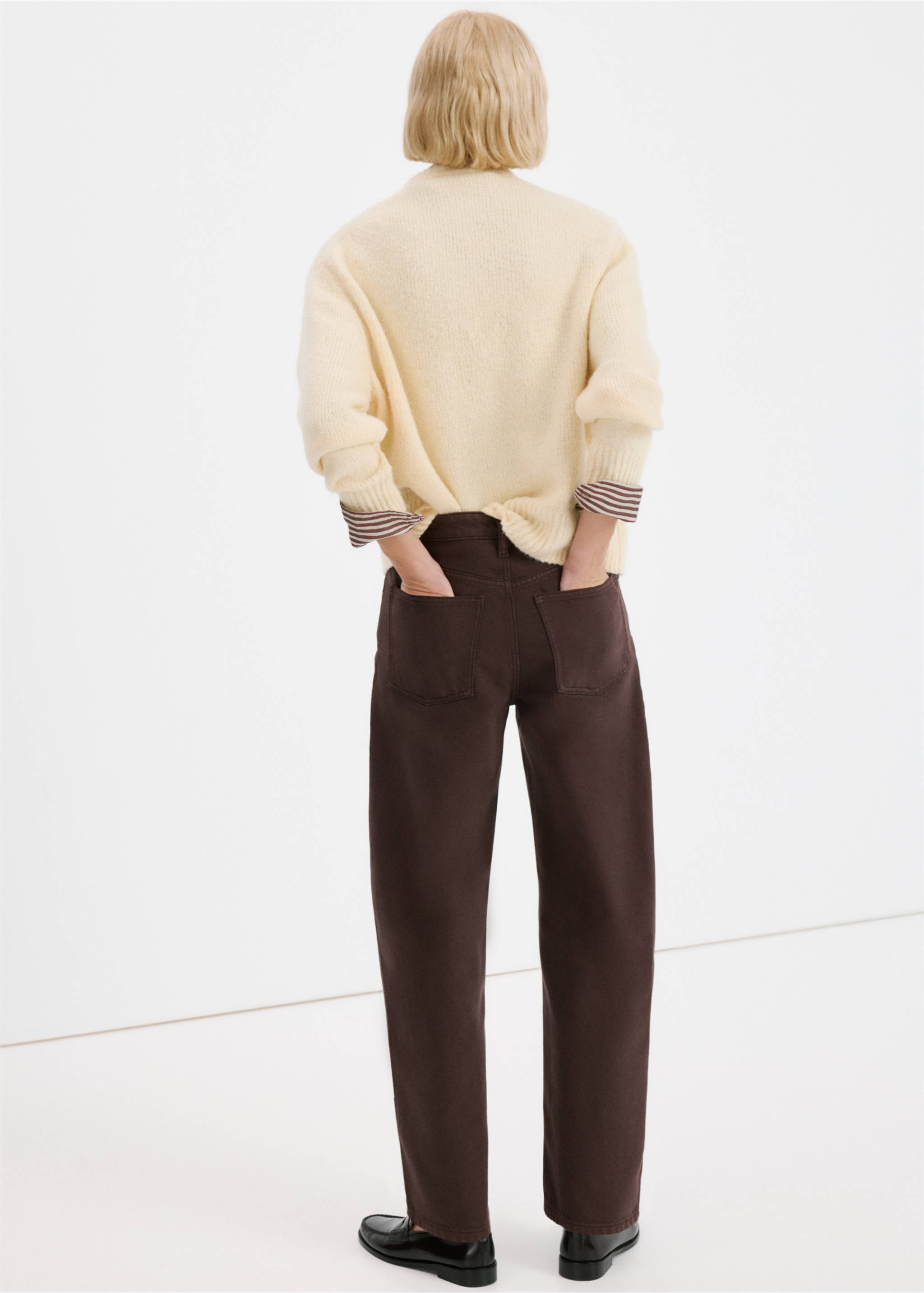 High-waisted barrel jeans - Reverse of the article, Chocolate. Ref: 27013340-00.