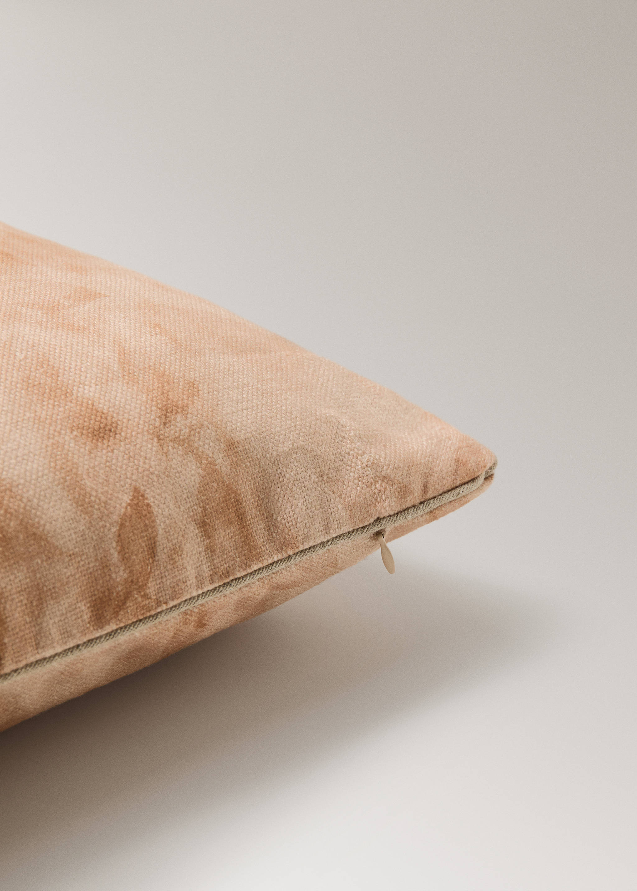 Linen floral-print cushion cover 40x60 cm - Details of the article 2