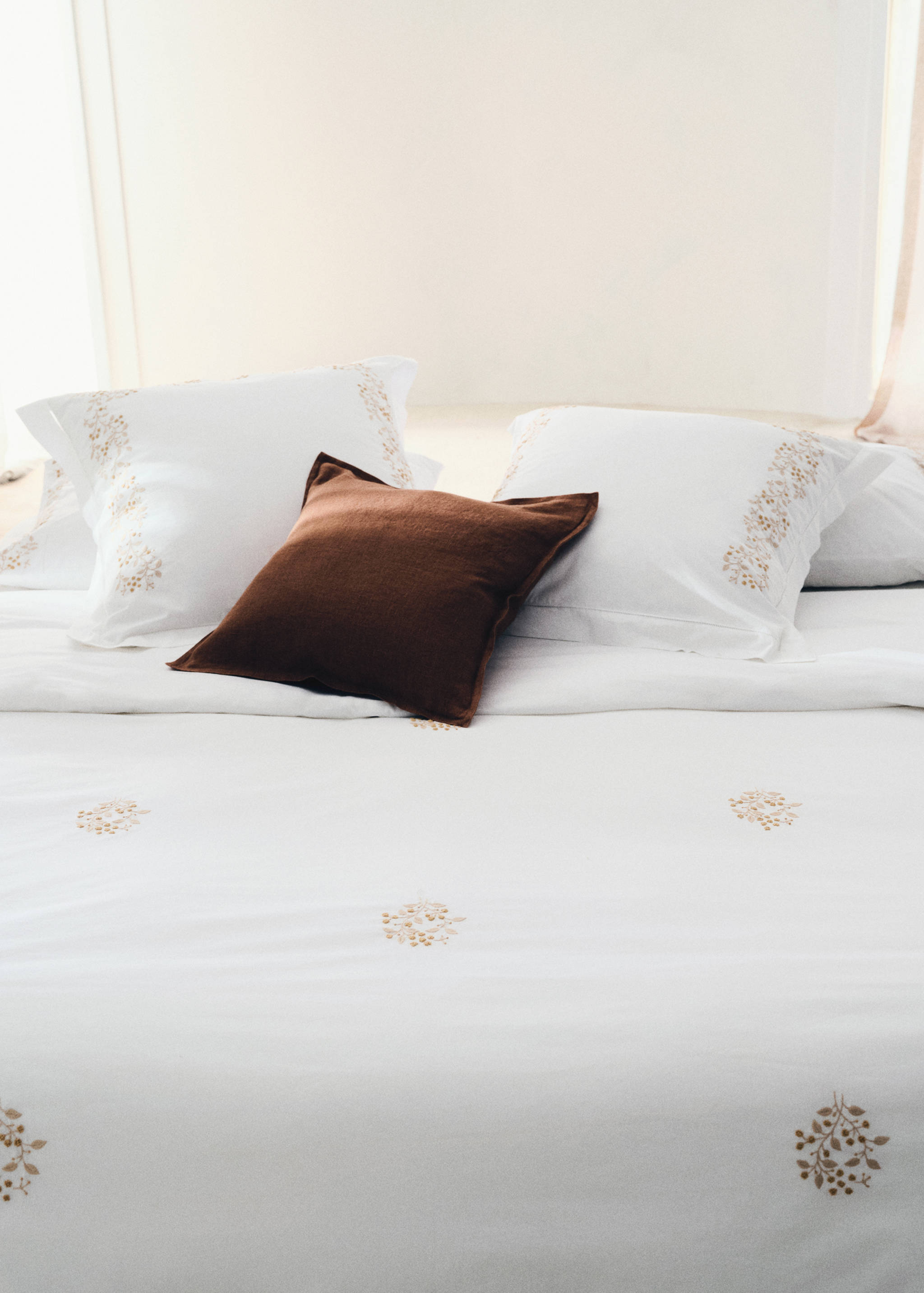 Percale cotton duvet cover with embroidered flowers for 150/160 cm bed - Details of the article 6