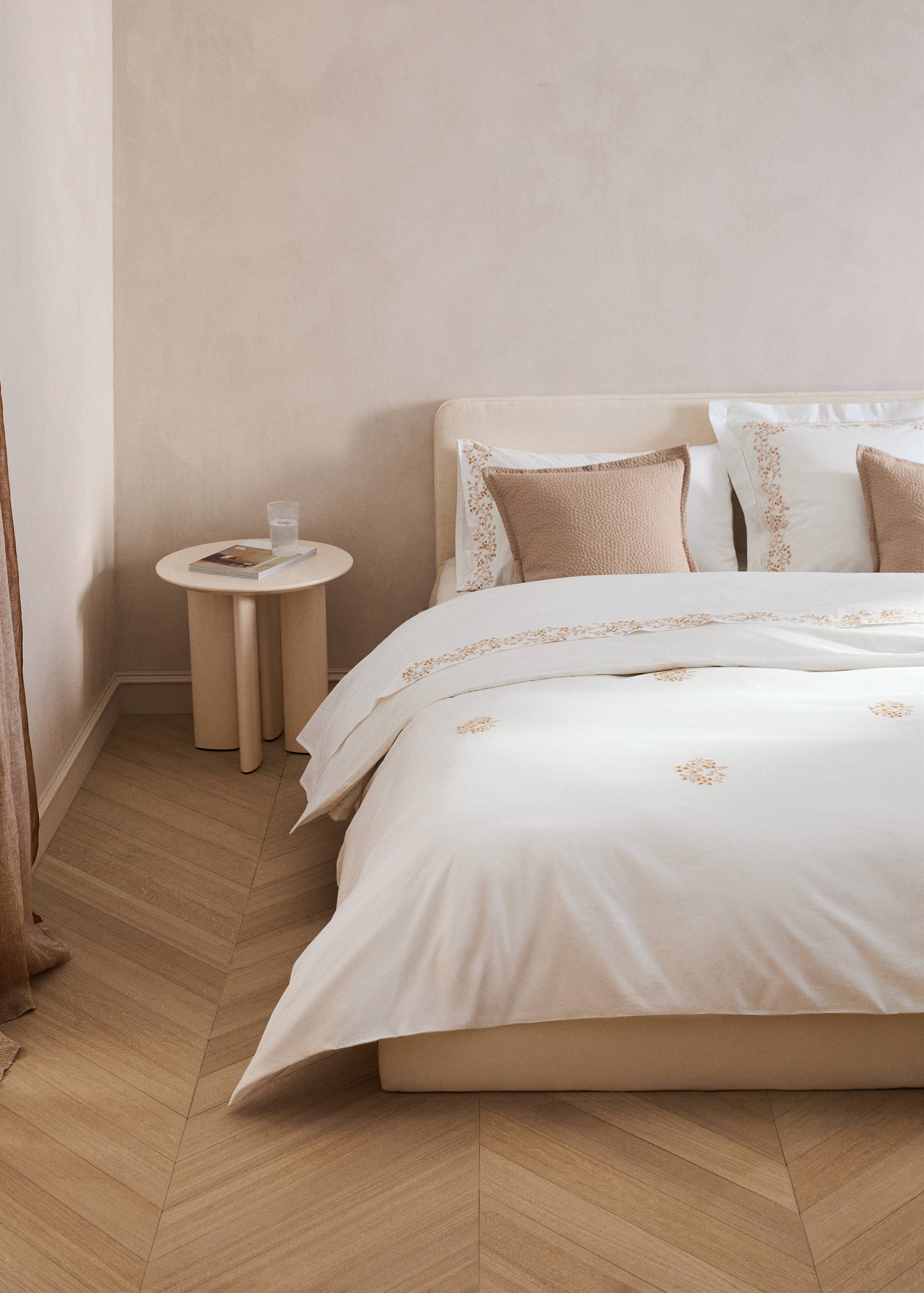 Percale cotton duvet cover with embroidered flowers for 180/200 cm bed - General plane