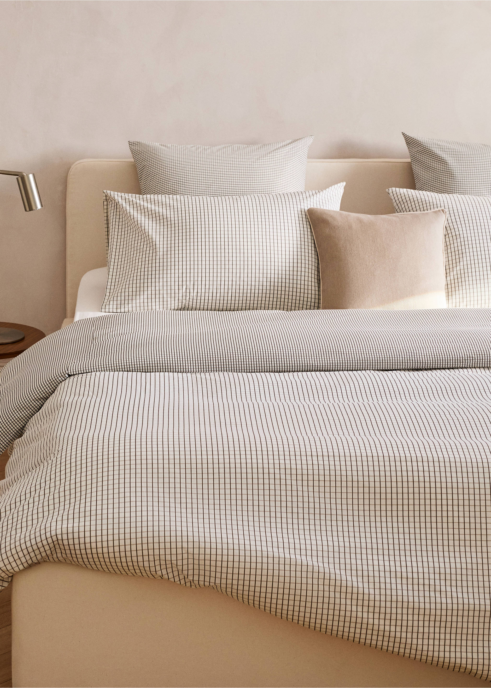 Percale cotton reversible mini-check duvet cover for 135/140 cm bed - Details of the article 7, Coffee. Ref: 27013726-00.
