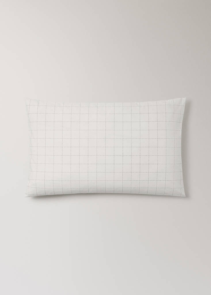 Two percale cotton pillowcases with quilted checks 50x75 cm — Off White