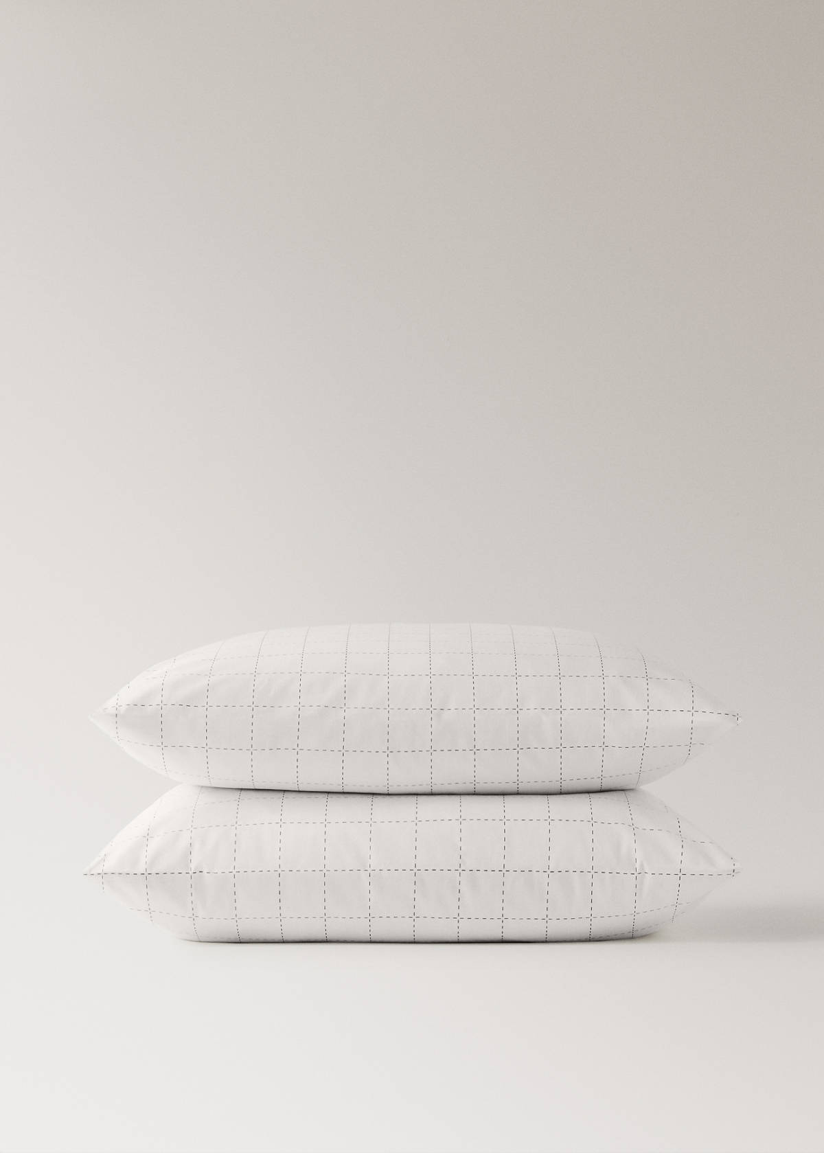 Two quilted percale cotton check pillowcases 60x60 cm — Off White