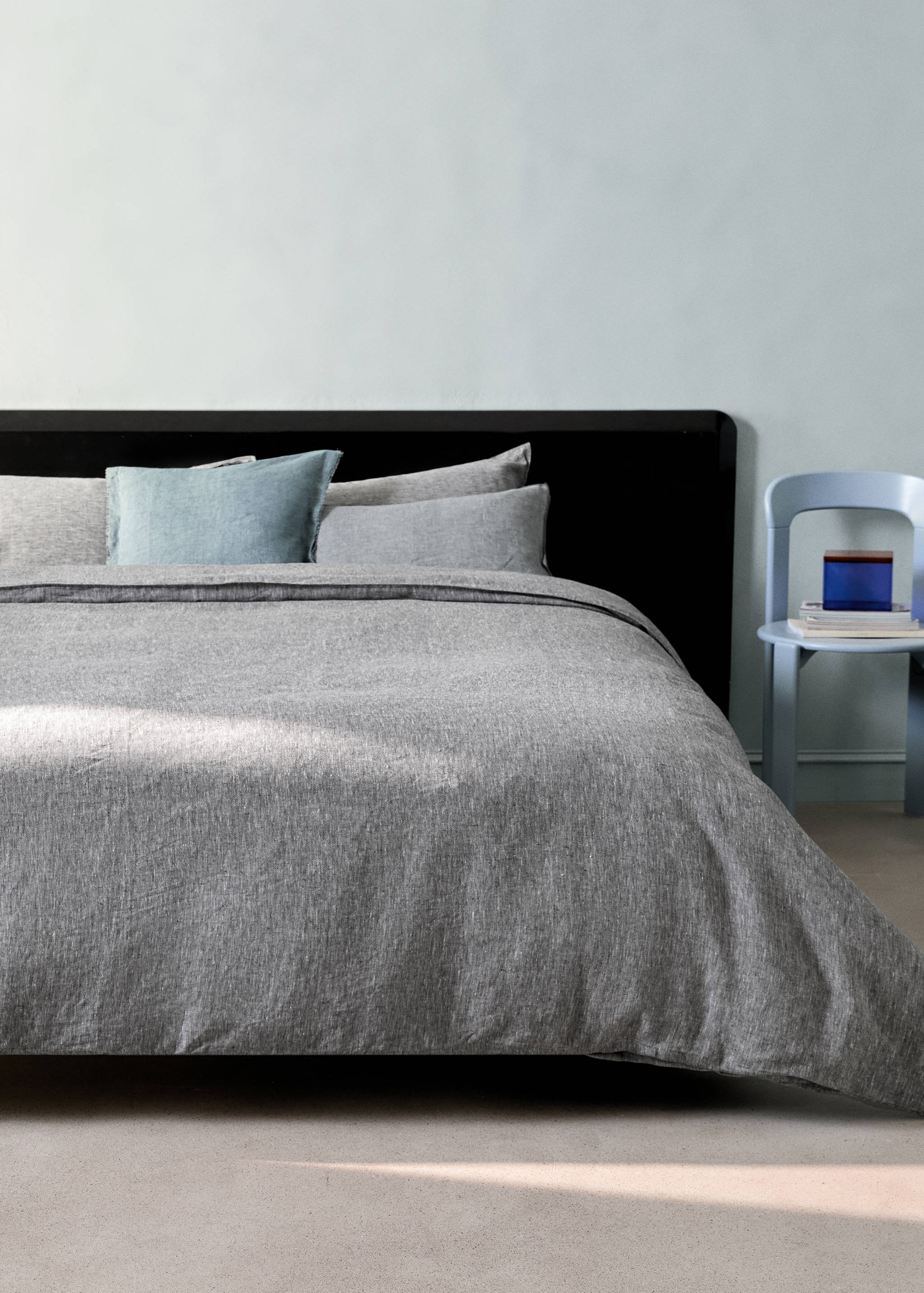 Yarn-dyed linen duvet cover for 90-cm bed - General plane