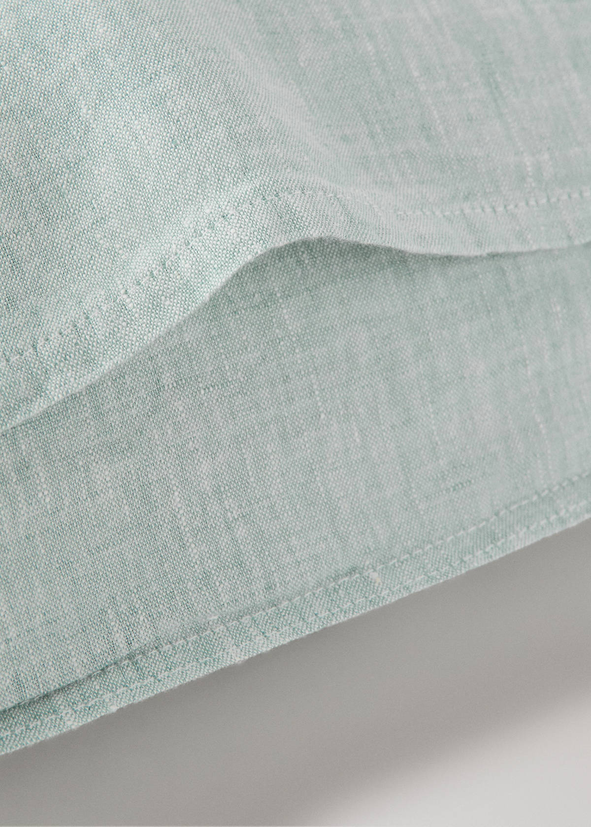 Two 100% linen melange pillowcases 60x60 cm — Pastel Green