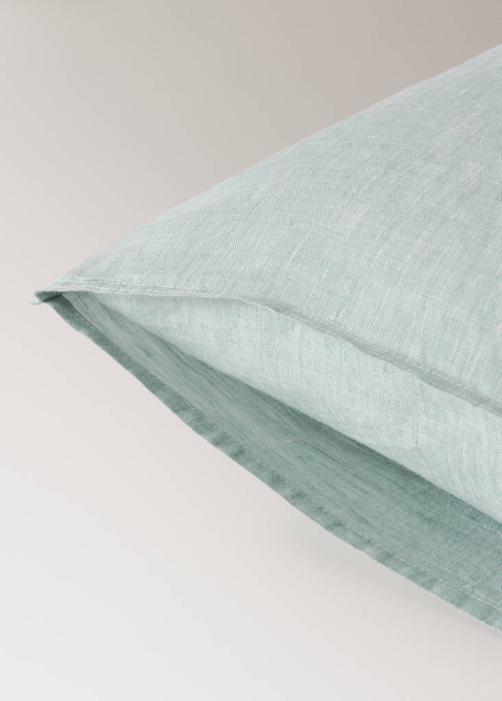 Two 100% linen melange pillowcases 60x60 cm — Pastel Green