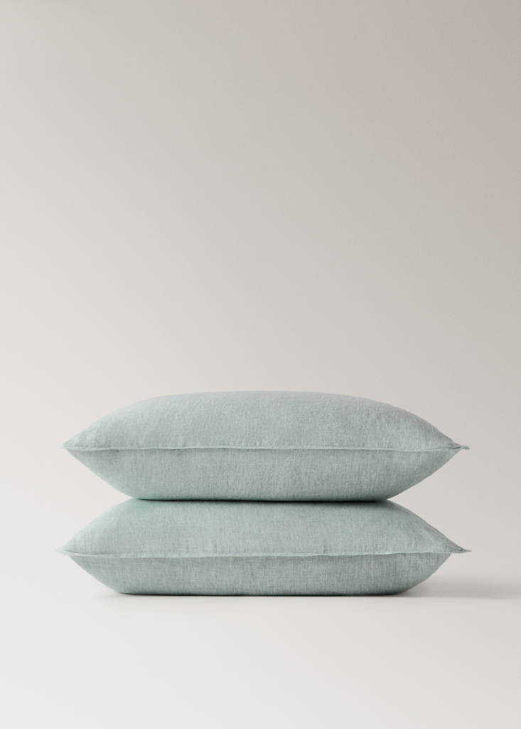 Two 100% linen melange pillowcases 60x60 cm — Pastel Green