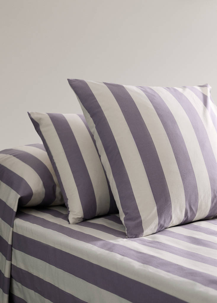 Two 200 thread count cotton percale pillowcases with wide stripe pattern 50x75 cm — Lilac