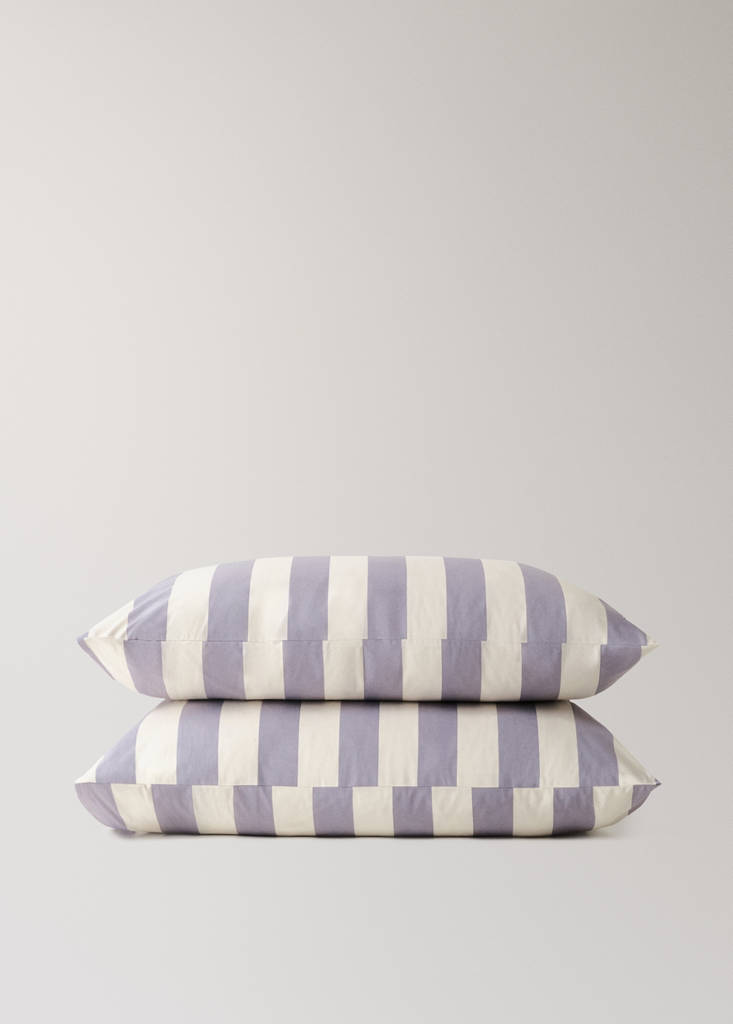 Two 200 thread count cotton percale pillowcases with wide stripe pattern 50x75 cm — Lilac