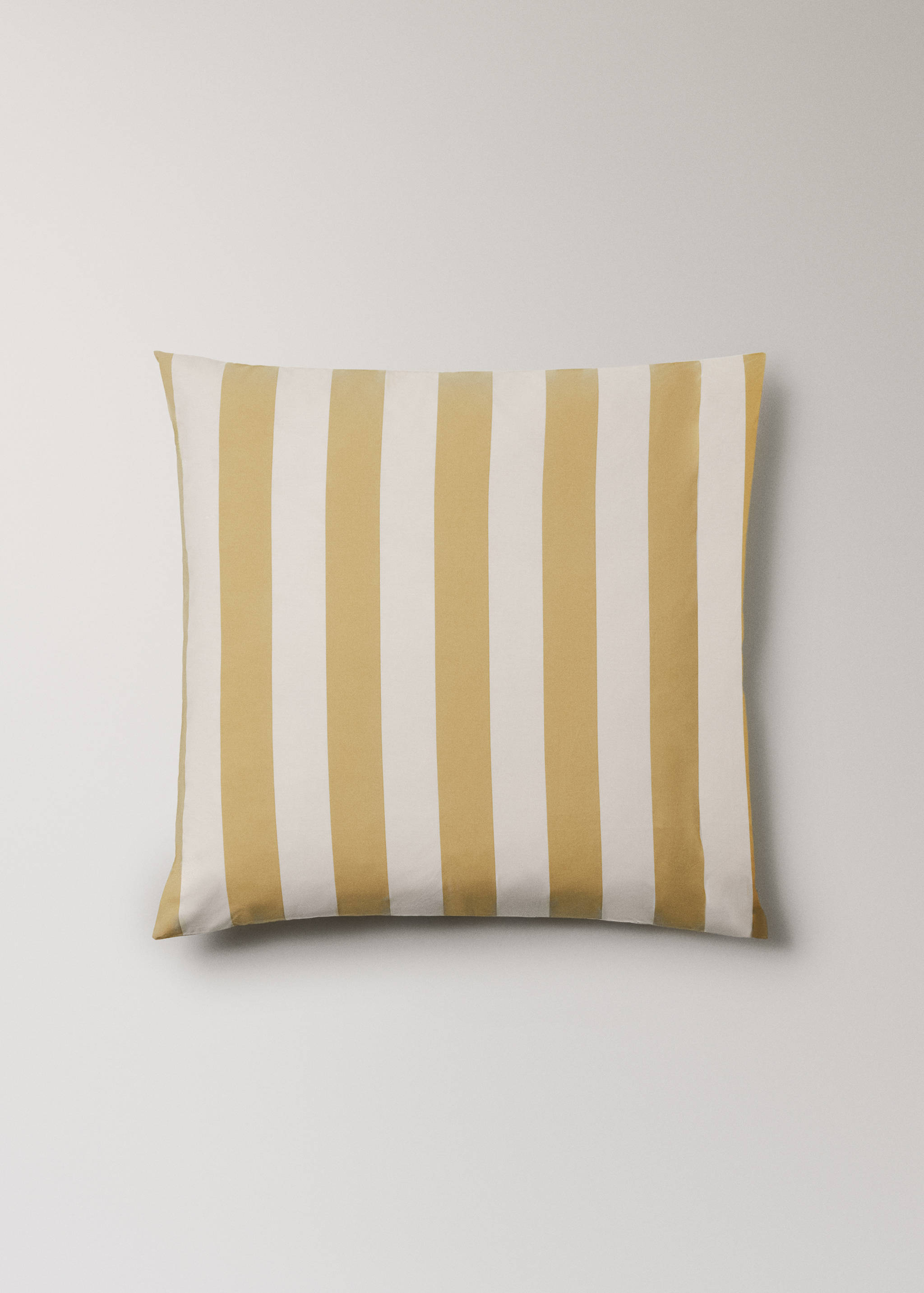 Two 200-thread count cotton percale pillowcases with wide stripe pattern 60x60 cm - Article without model