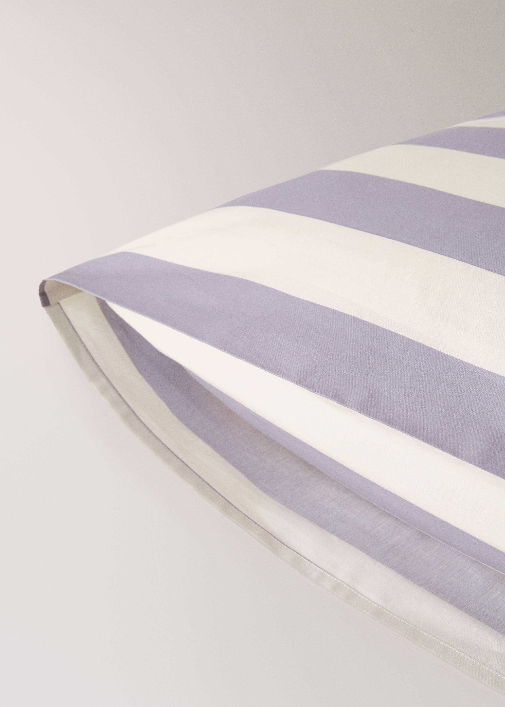 Δύο μαξιλαροθήκες από βαμβάκι περκάλι 200 κλωστών με φαρδιές ρίγες 60x60 εκ - Λεπτομέρεια του προϊόντος 2