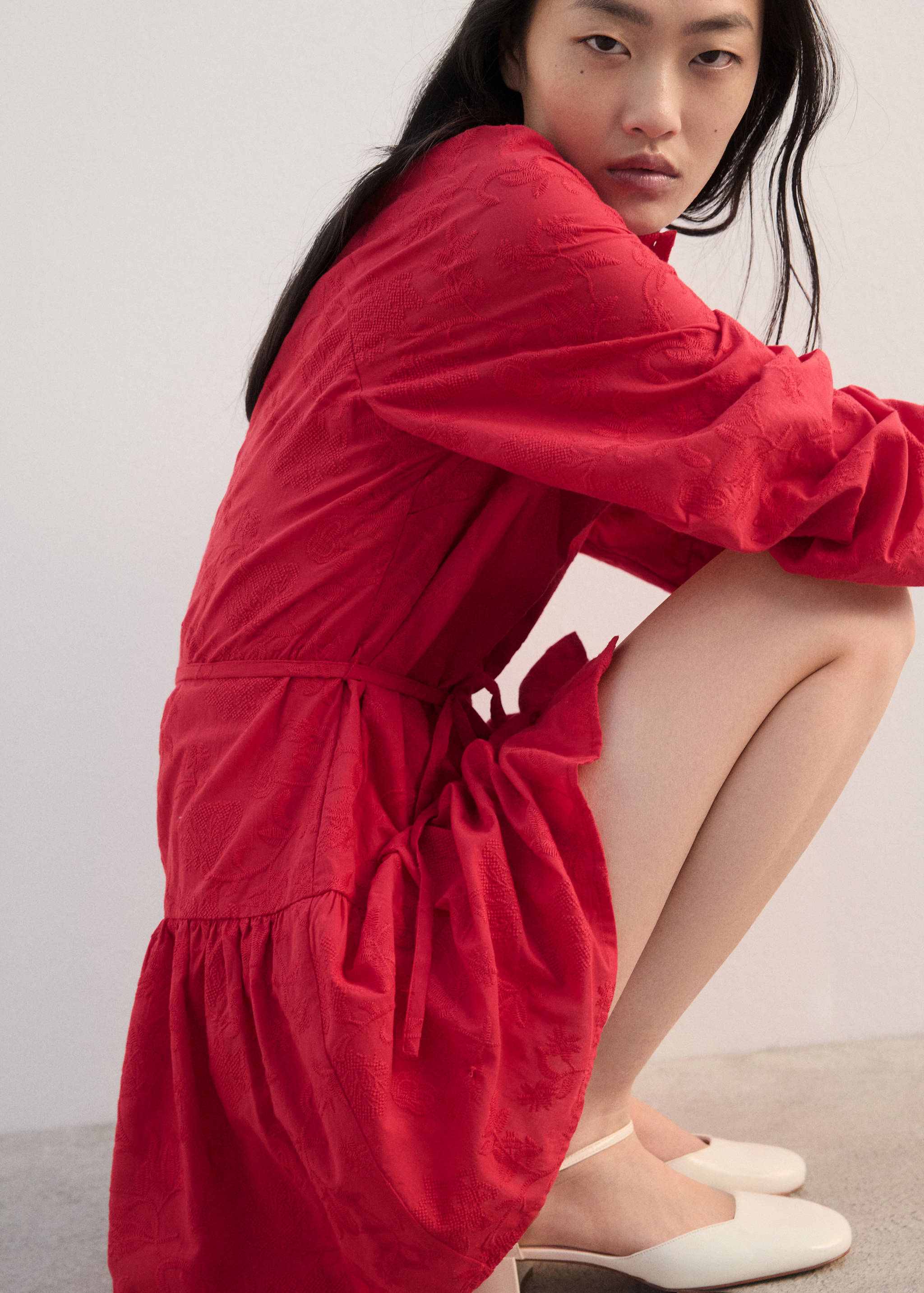 Geborduurde overhemdjurk - Detail van het artikel 2