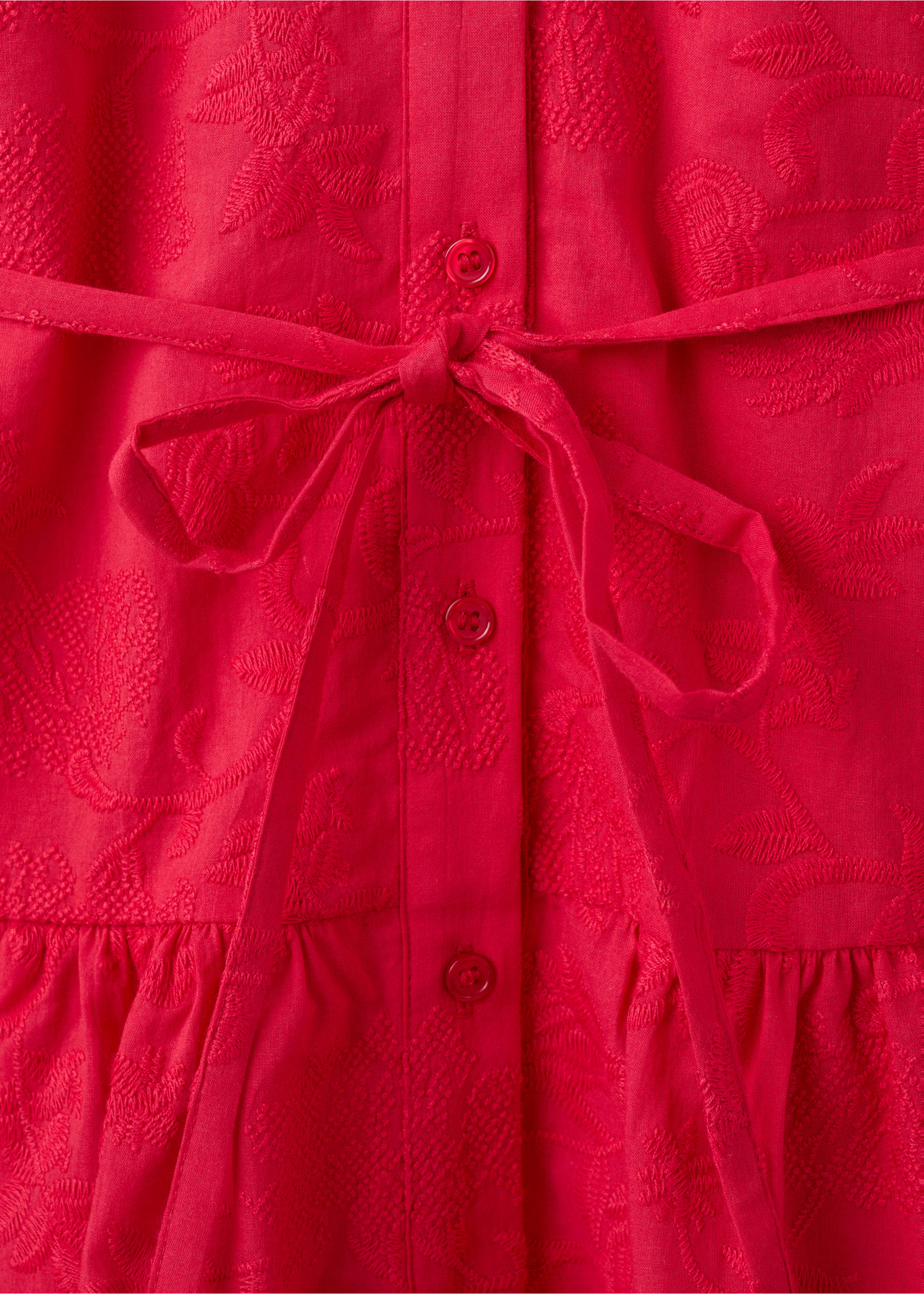 Geborduurde overhemdjurk - Detail van het artikel 8, Aardbeirood. Ref: 27014049-00.