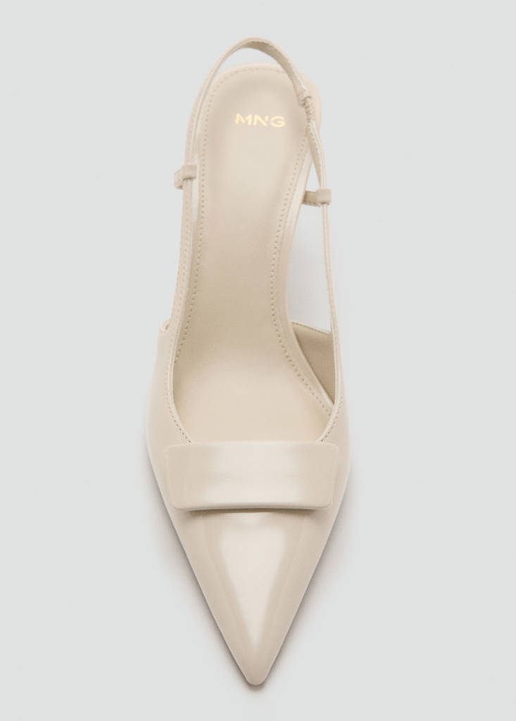 Patent heeled shoes — Ecru